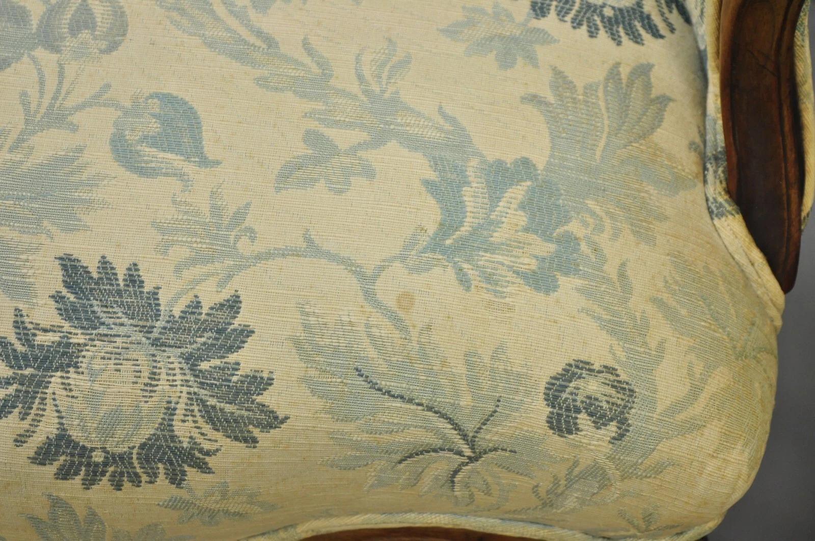 Antique French Country Provincial Walnut Carved Wingback Lounge Chairs Pair en vente 2
