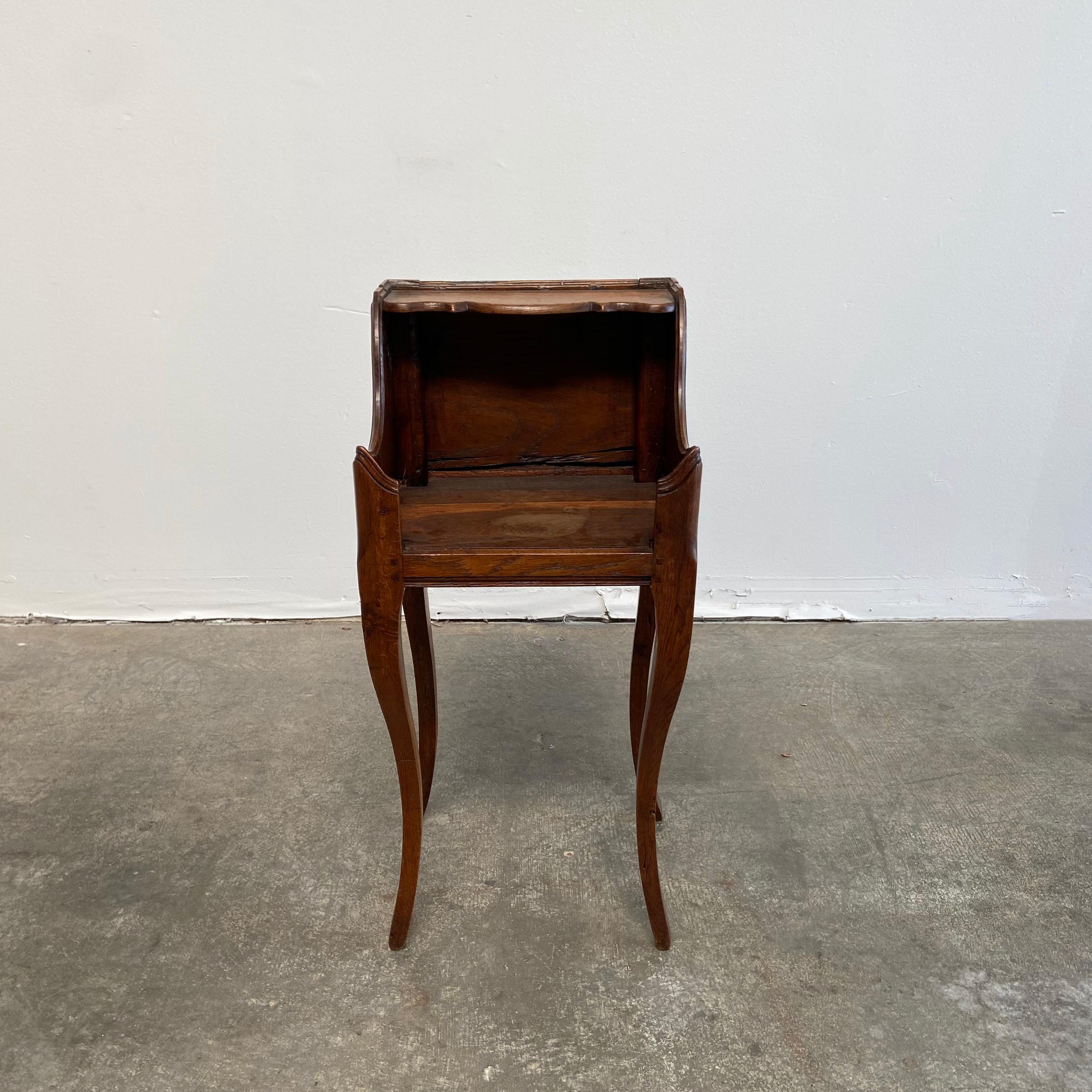 Antique French Country Style Walnut Night Stand or Side Table In Good Condition For Sale In Old Town Orange, CA