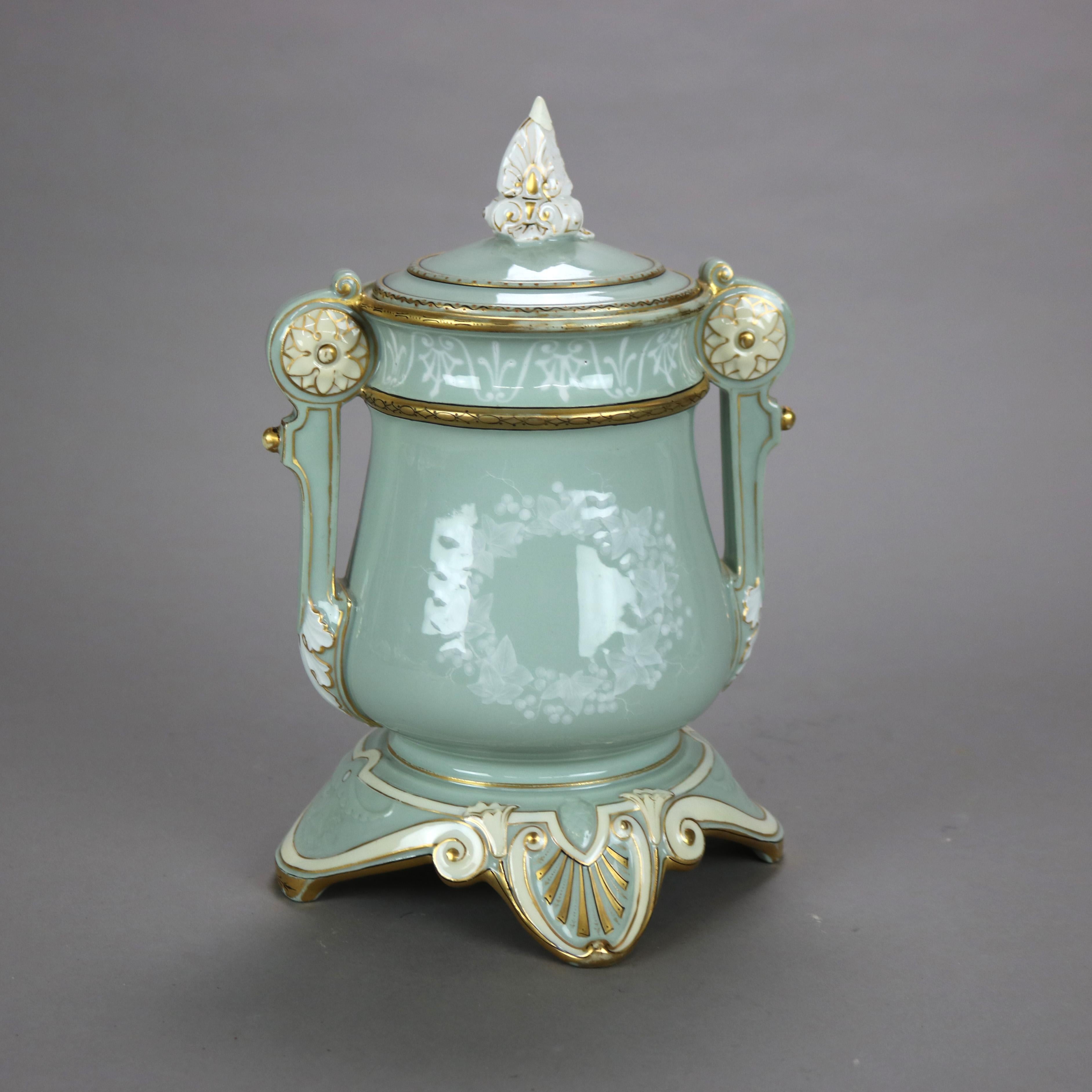 Antike französische C.P. & Co. Porzellan Urne mit Fuß und Deckel C1890 im Angebot 2