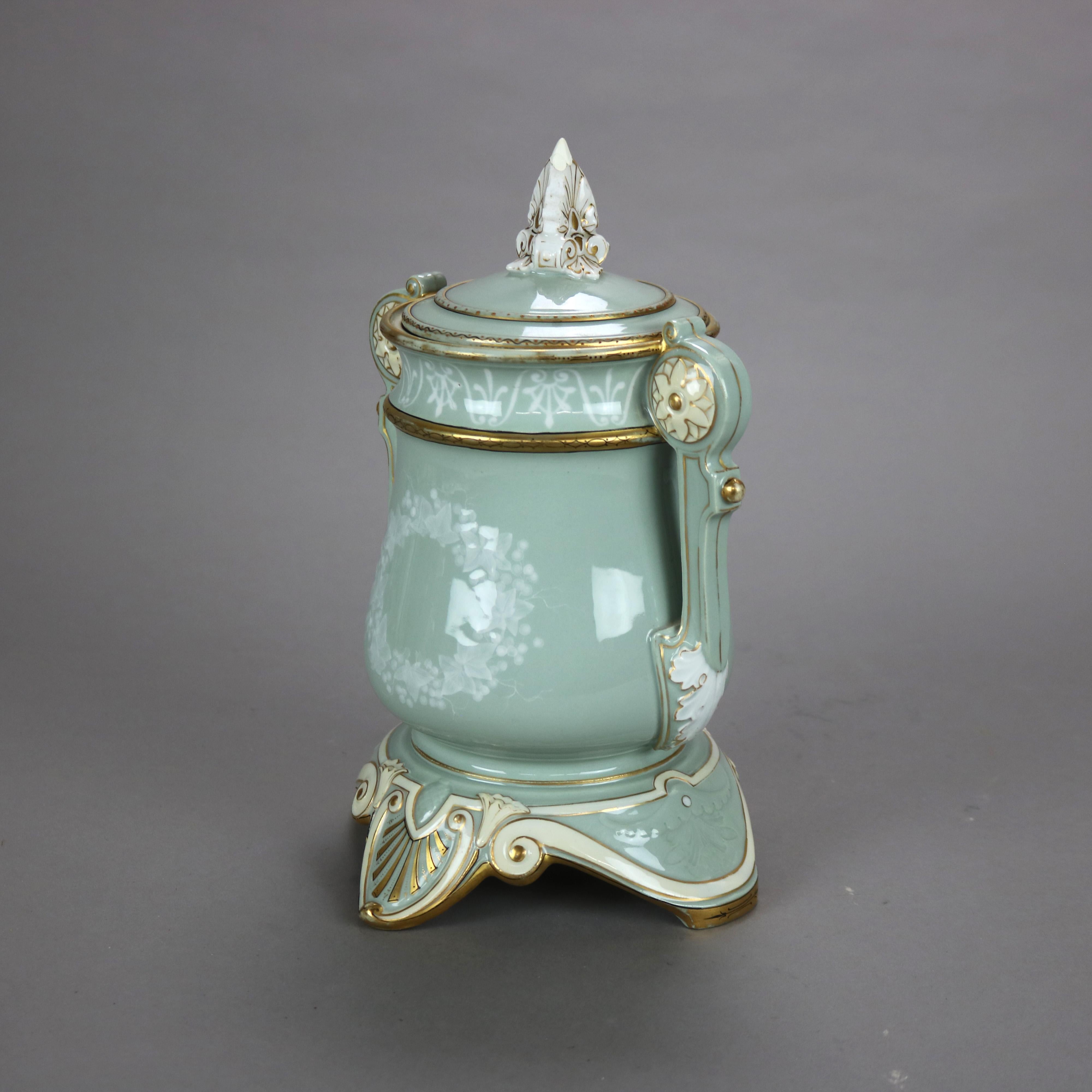 Antike französische C.P. & Co. Porzellan Urne mit Fuß und Deckel C1890 im Angebot 3