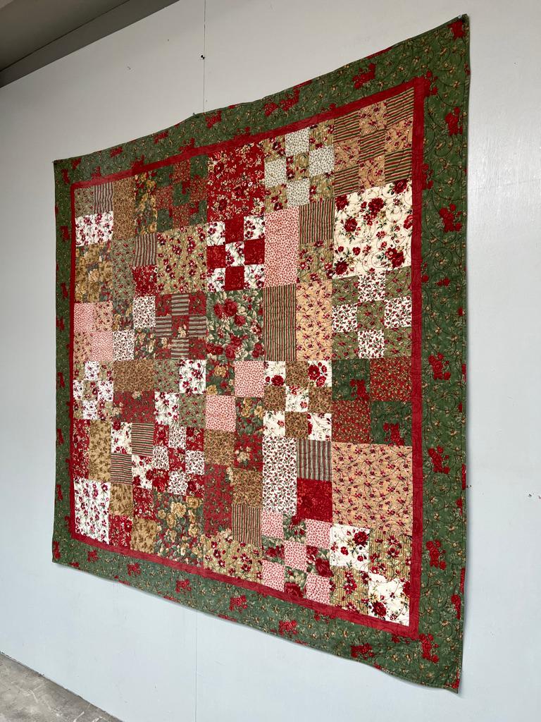 Antiguo edredón francés de algodón Crazy Patchwork - Excelente estado en Bueno estado para la venta en Markington, GB