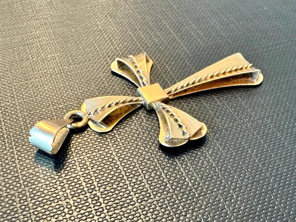 Art Deco Antique French Cross 18 Karat Gold with Templar Motifs For Sale