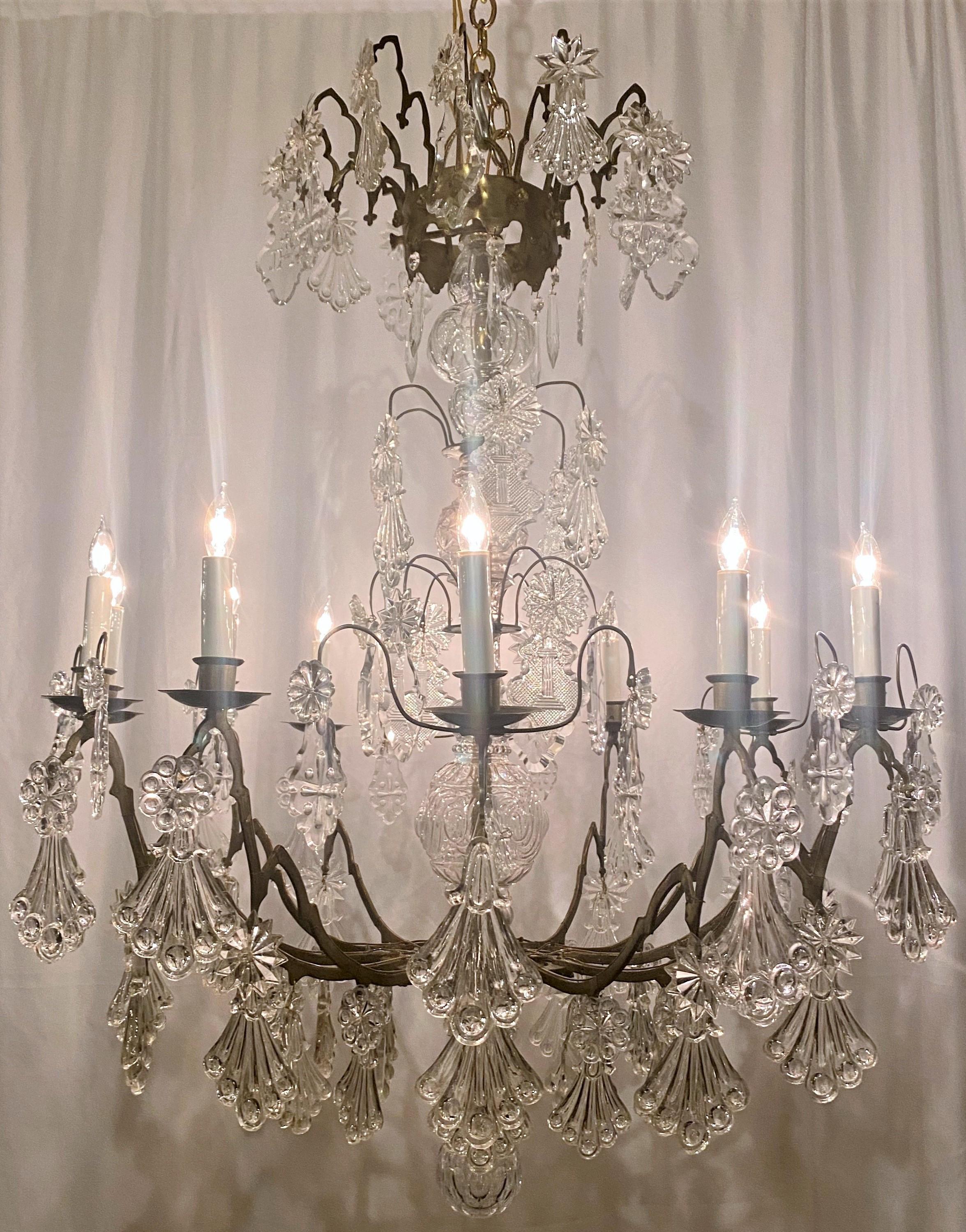 Antique French crystal and bronze chandelier, circa 1880.
CHC328.