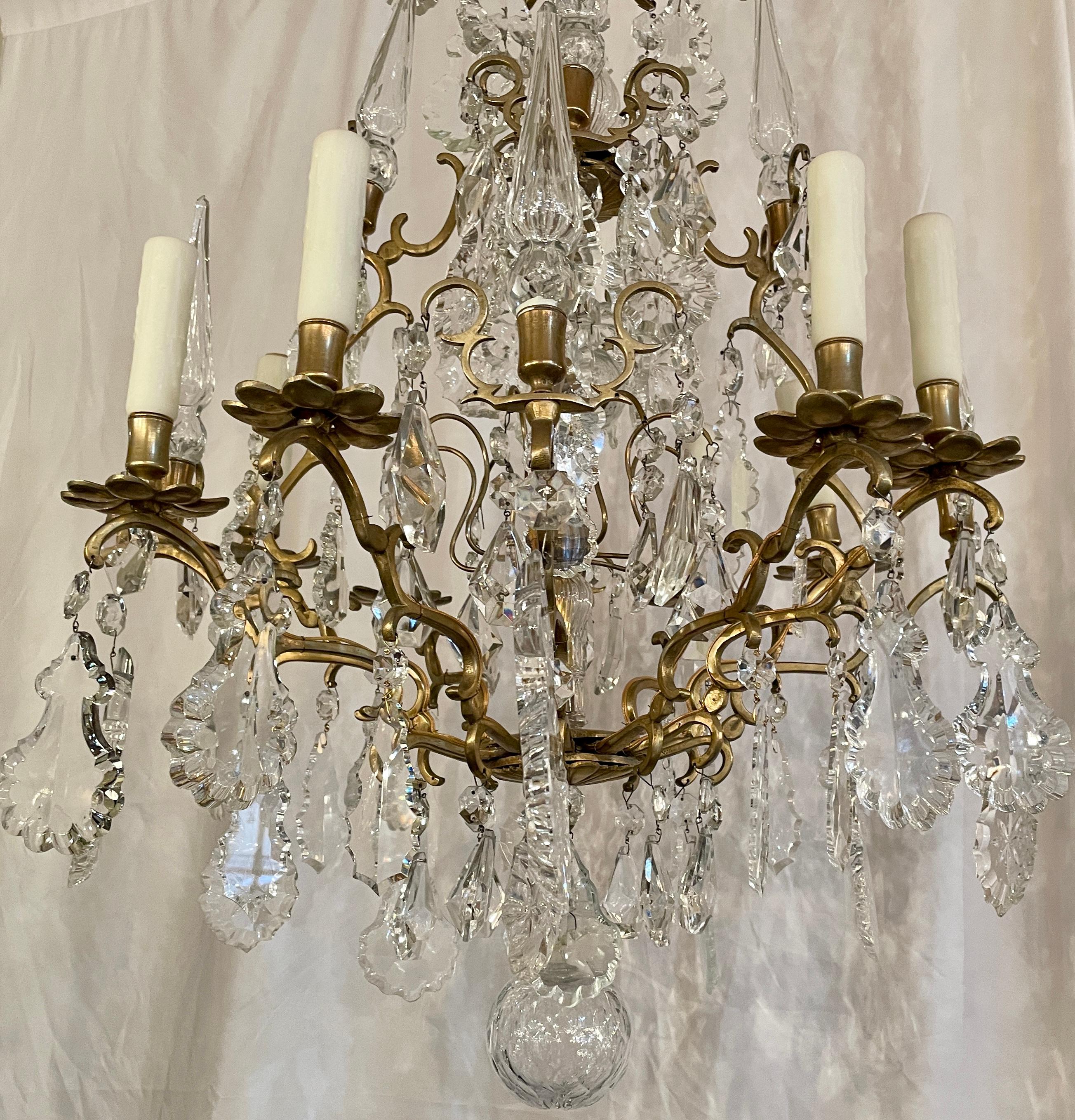 Antique French Crystal and Gold Bronze 8-Light Chandelier. In Good Condition For Sale In New Orleans, LA