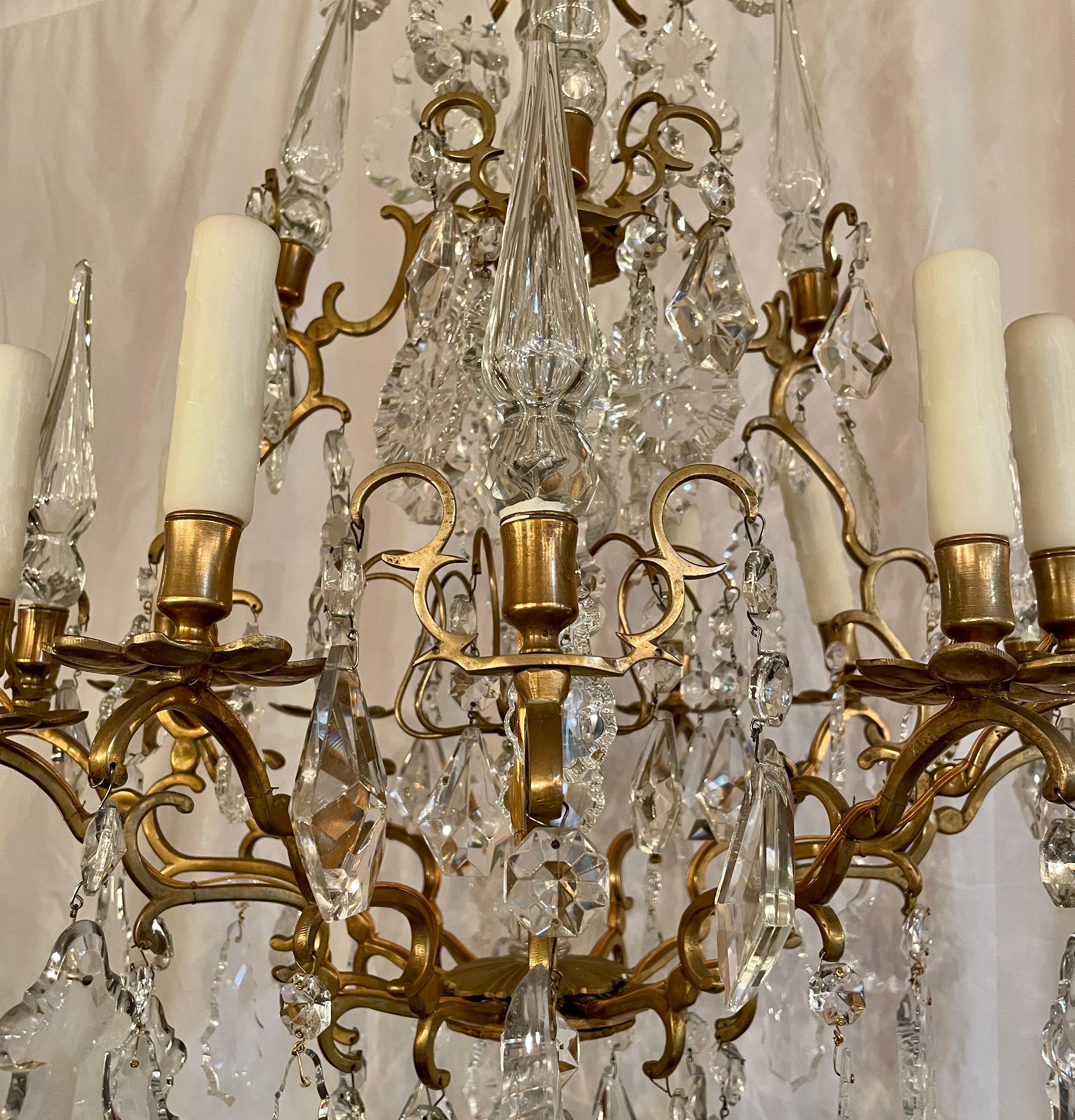 Antique French Crystal and Gold Bronze 8-Light Chandelier. For Sale 1