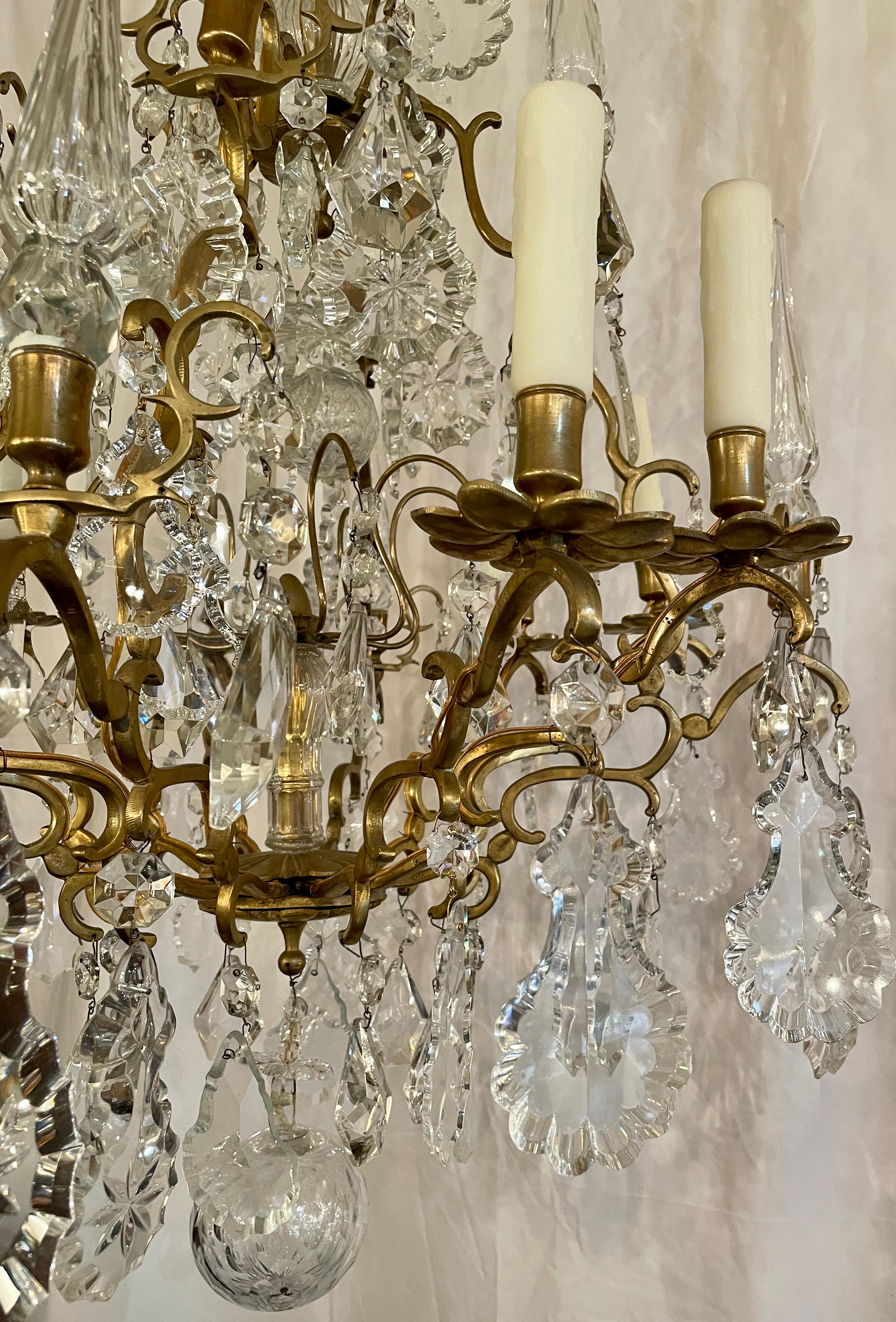 Antique French Crystal and Gold Bronze 8-Light Chandelier. For Sale 2