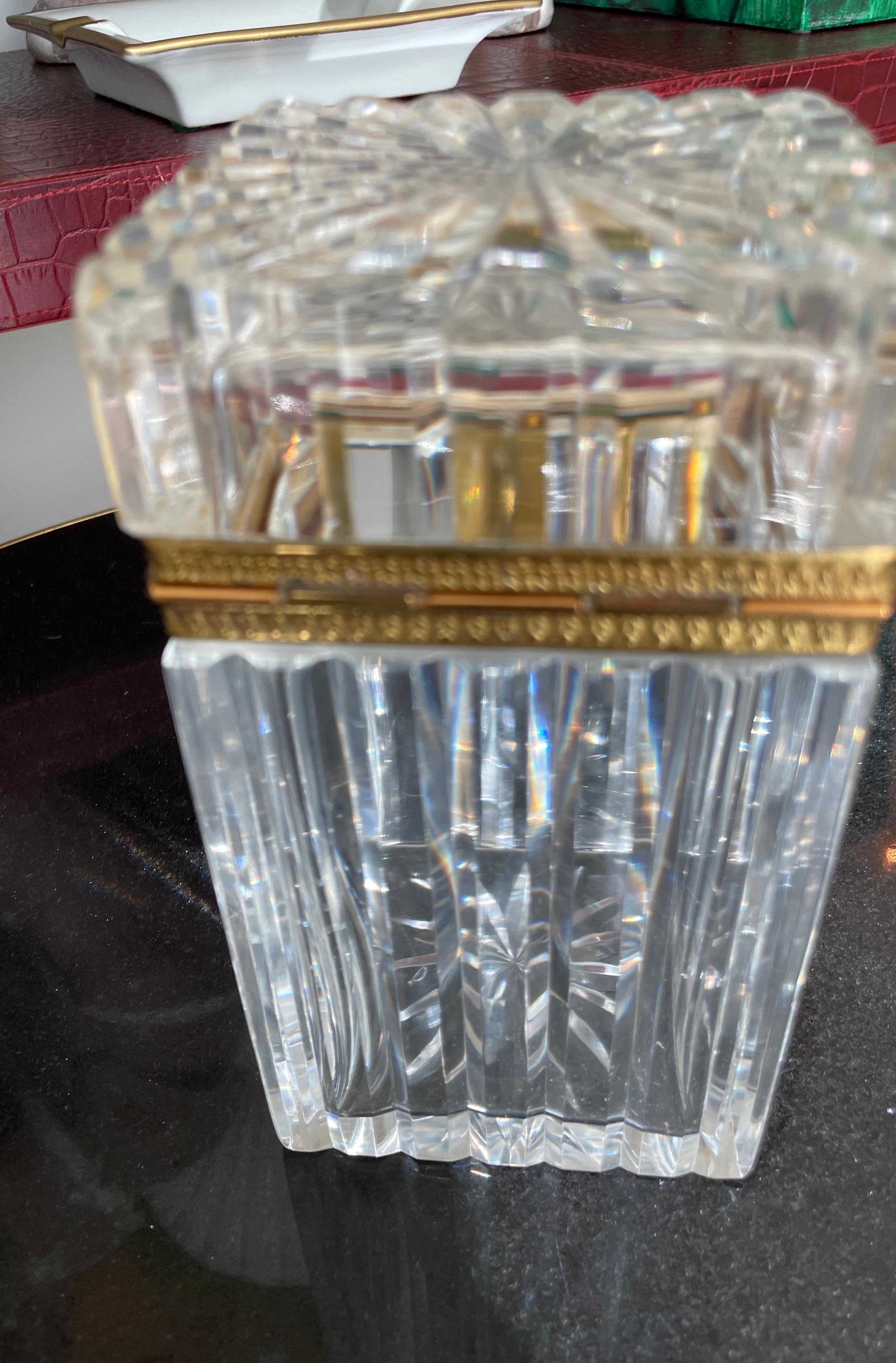 Cristallo Antique French Crystal & Dore Bronze Tall Dresser Box (Cassettone) in vendita
