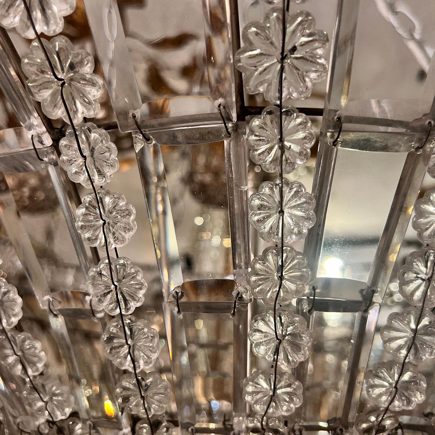 Luminaire en cristal français antique Bon état - En vente à New York, NY