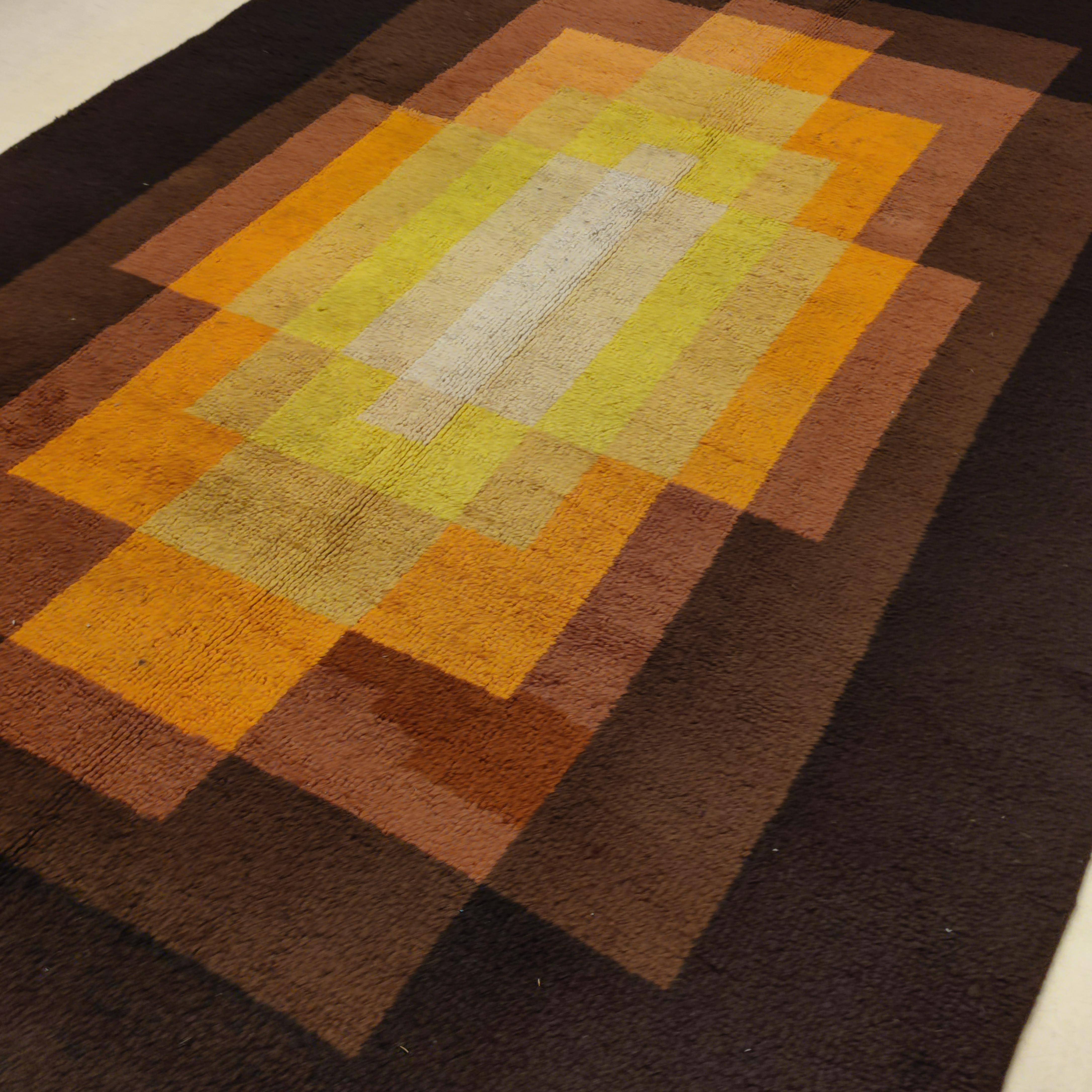 Mid-20th Century Antique French Cubist Art Deco Rug in Yellow, Tan and Dark Brown For Sale
