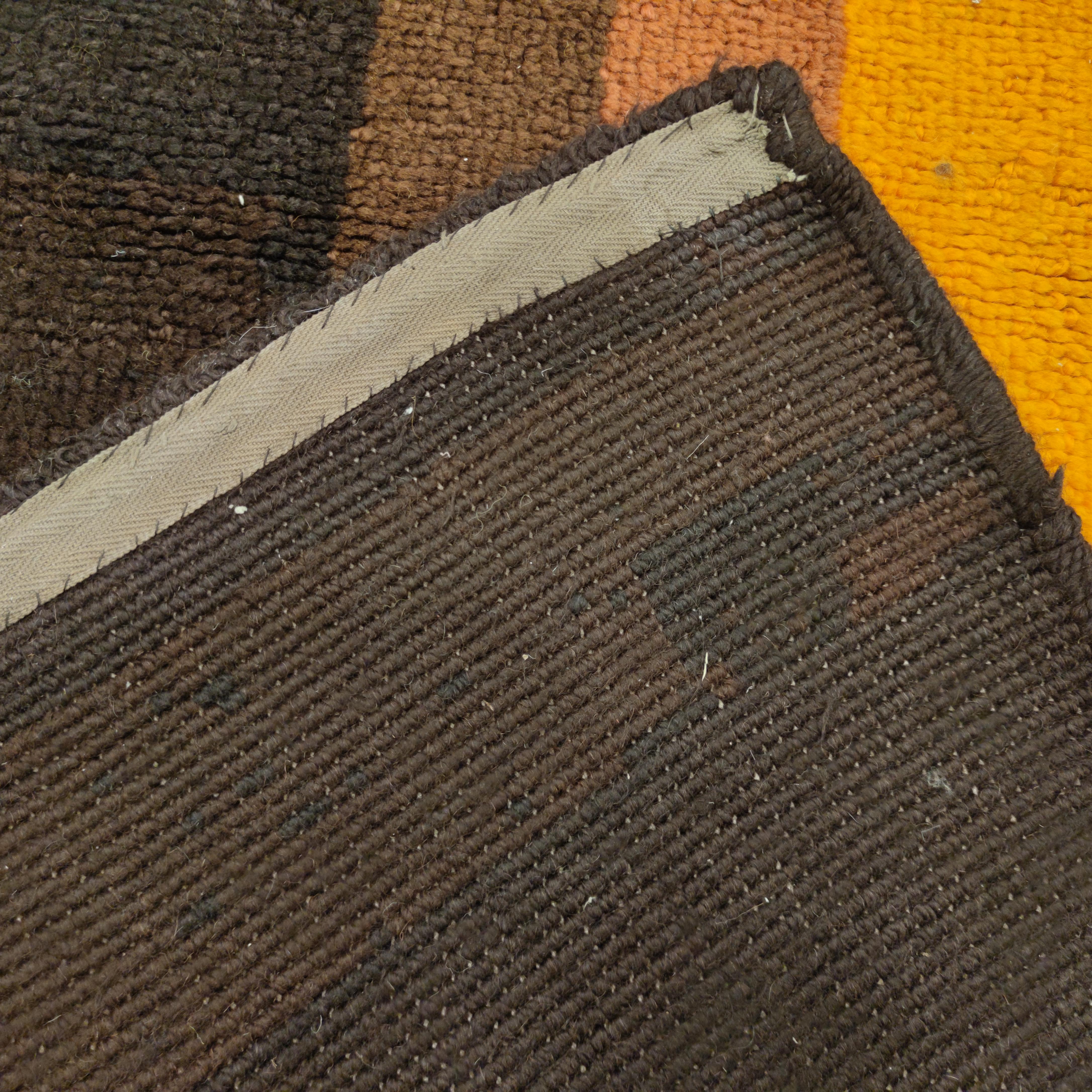 Antiker antiker französischer kubistischer Art-déco-Teppich in Gelb, Hellbraun und Dunkelbraun (Wolle) im Angebot