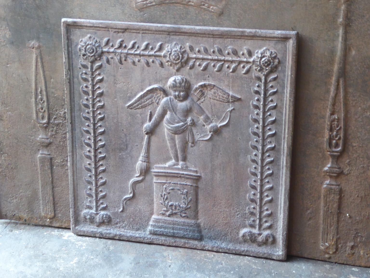 Antique French Neoclassical 'Cupid' Fireback / Backsplash, 18th - 19th Century In Good Condition In Amerongen, NL