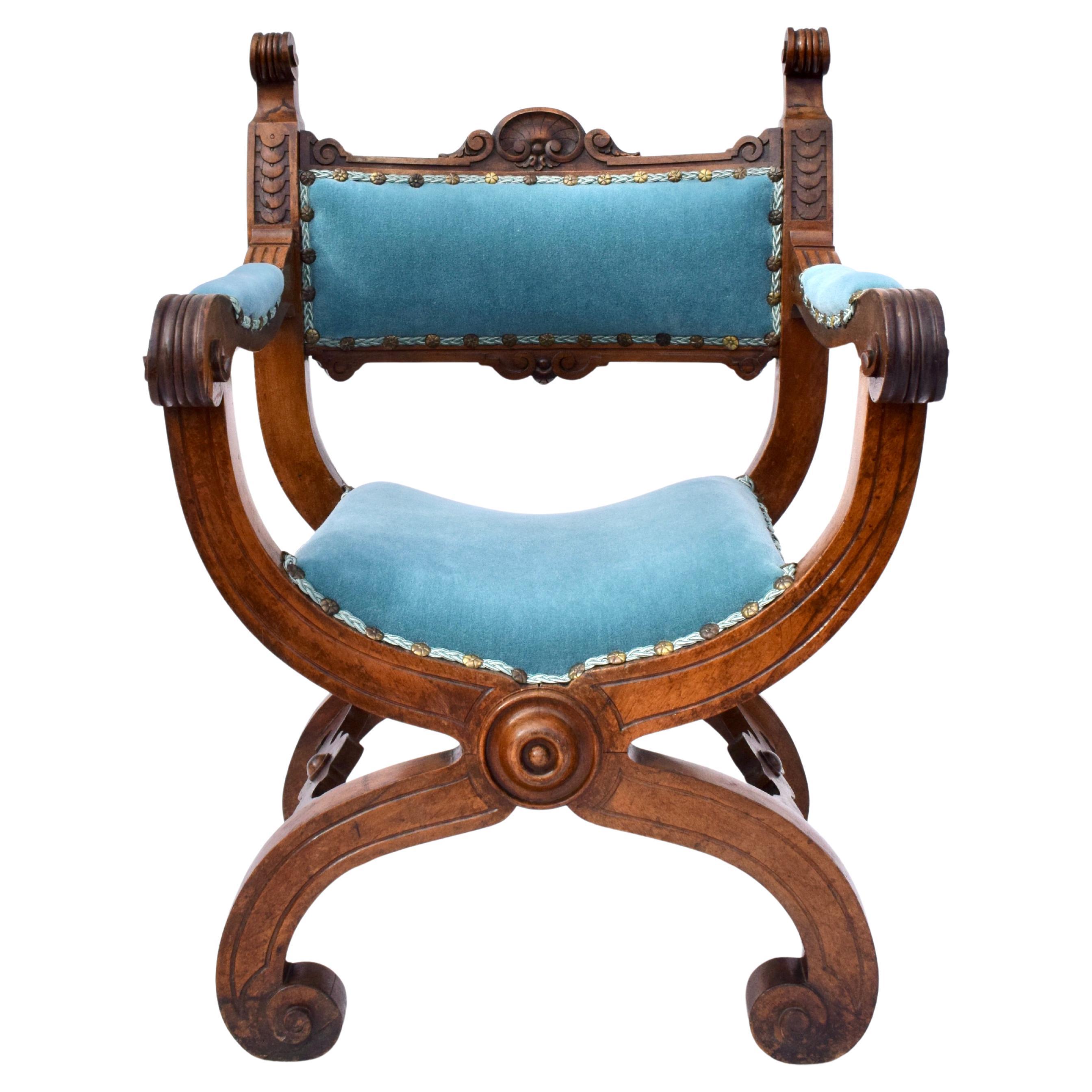 Antique French Curule Thronsessel aus Mohair im Angebot