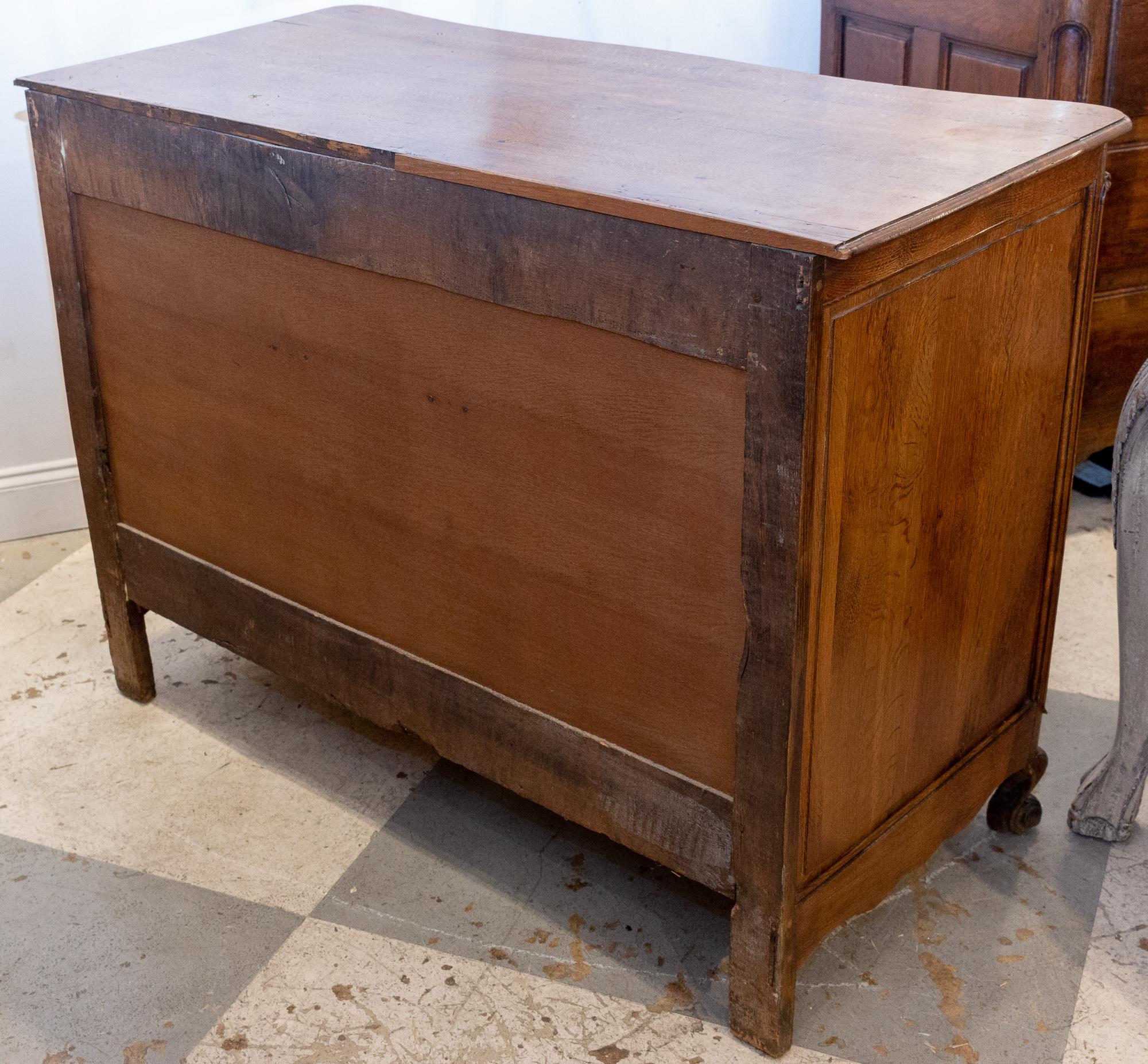 Antique French Curved-Front Chest of Drawers, circa 1900 8