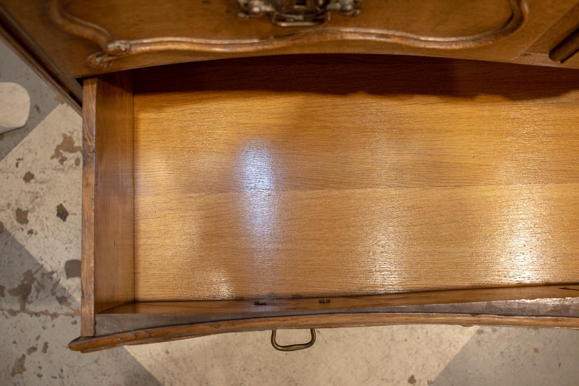 Early 20th Century Antique French Curved-Front Chest of Drawers, circa 1900