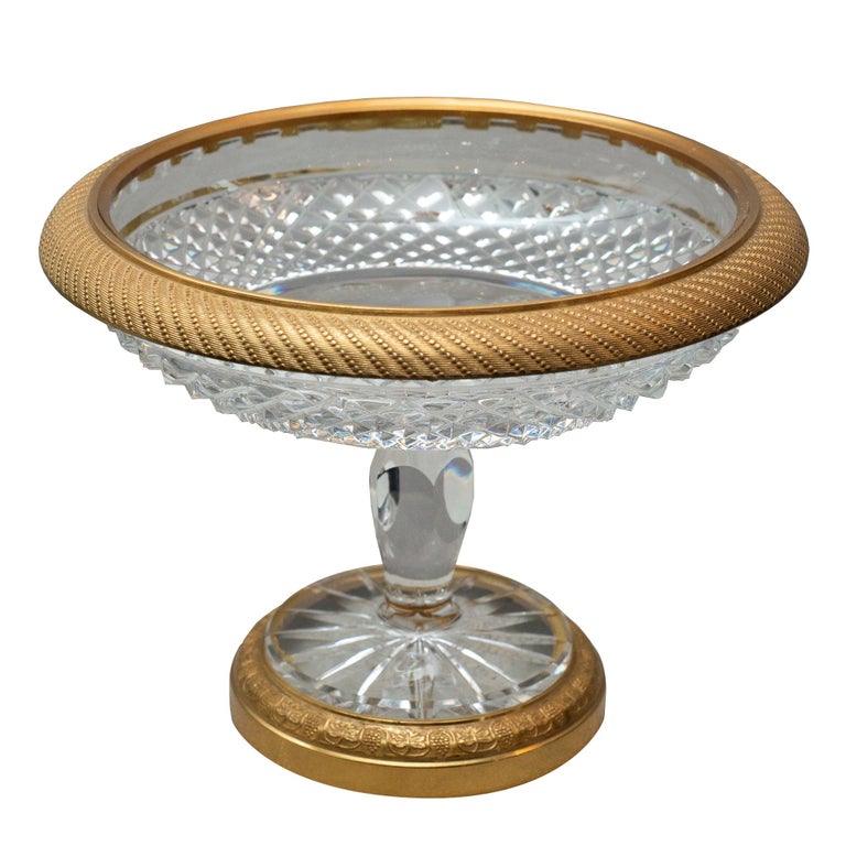 Tazza / compote / plat français ancien en cristal taillé et bronze En