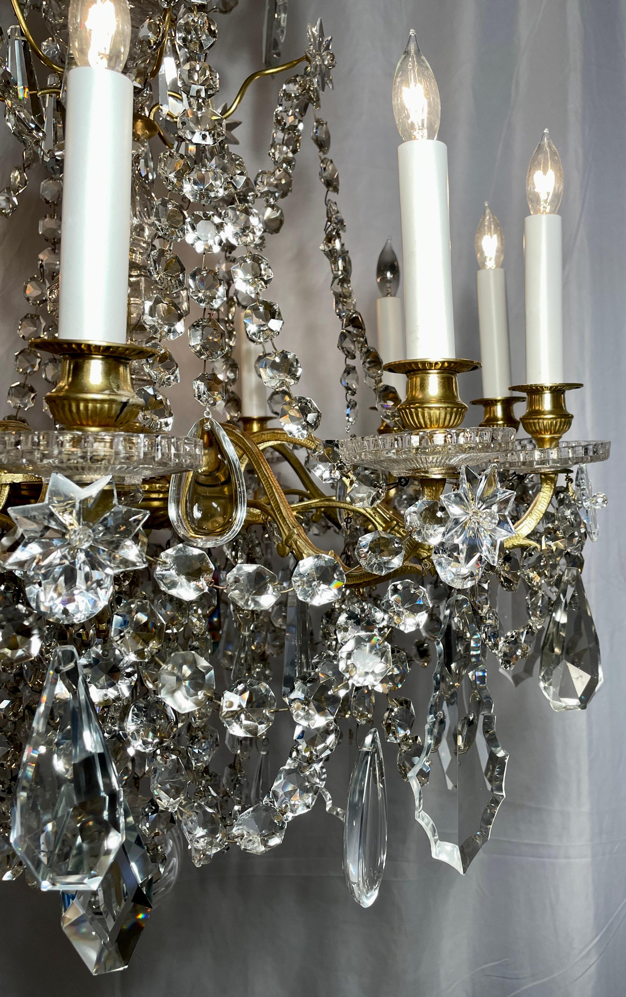 Antique French Cut Crystal and Gold Bronze 12-Light Chandelier, Circa 1875-1895. For Sale 1