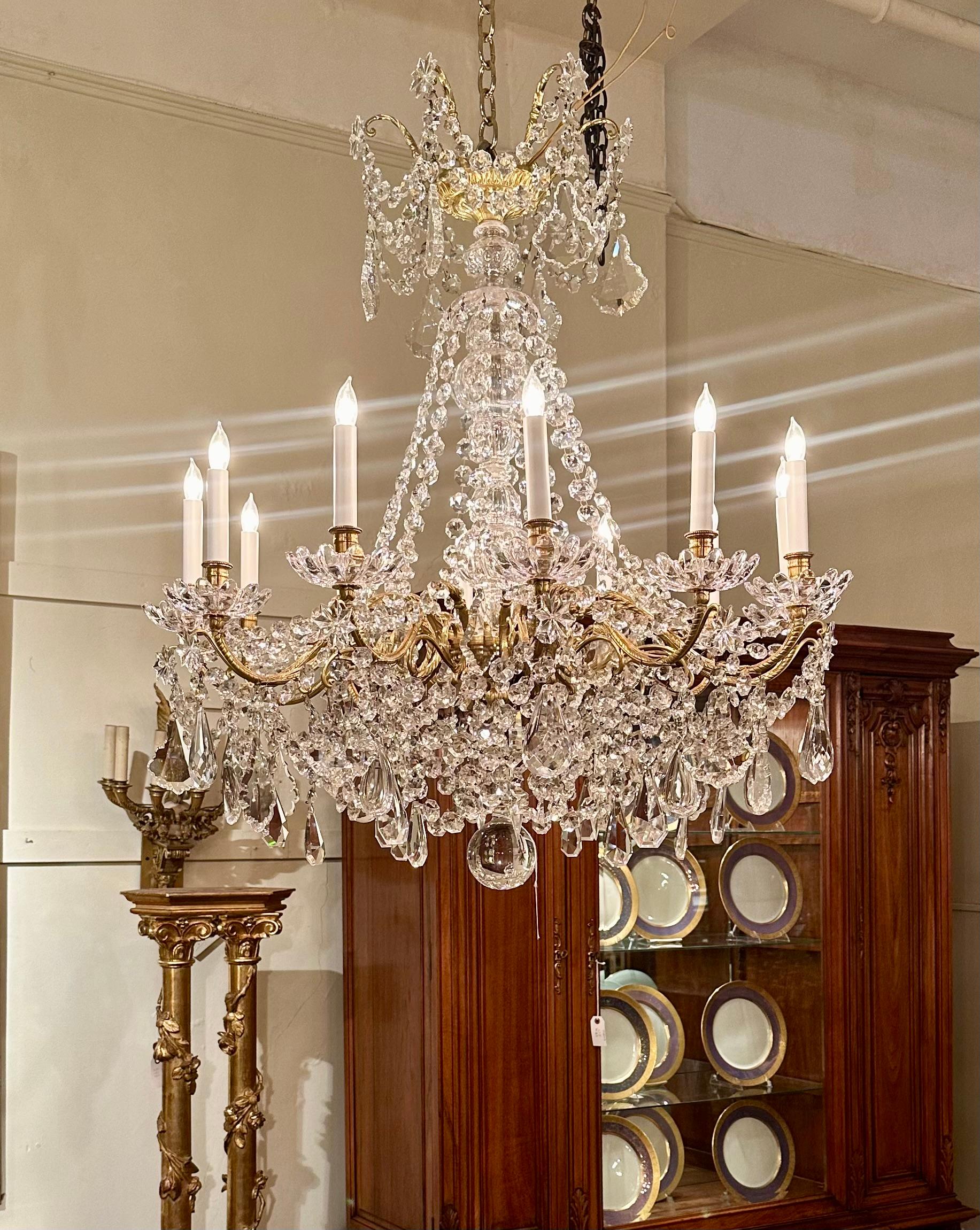 Antique French Cut Crystal and Gold Bronze 12-Light Chandelier, Circa 1890. For Sale 3
