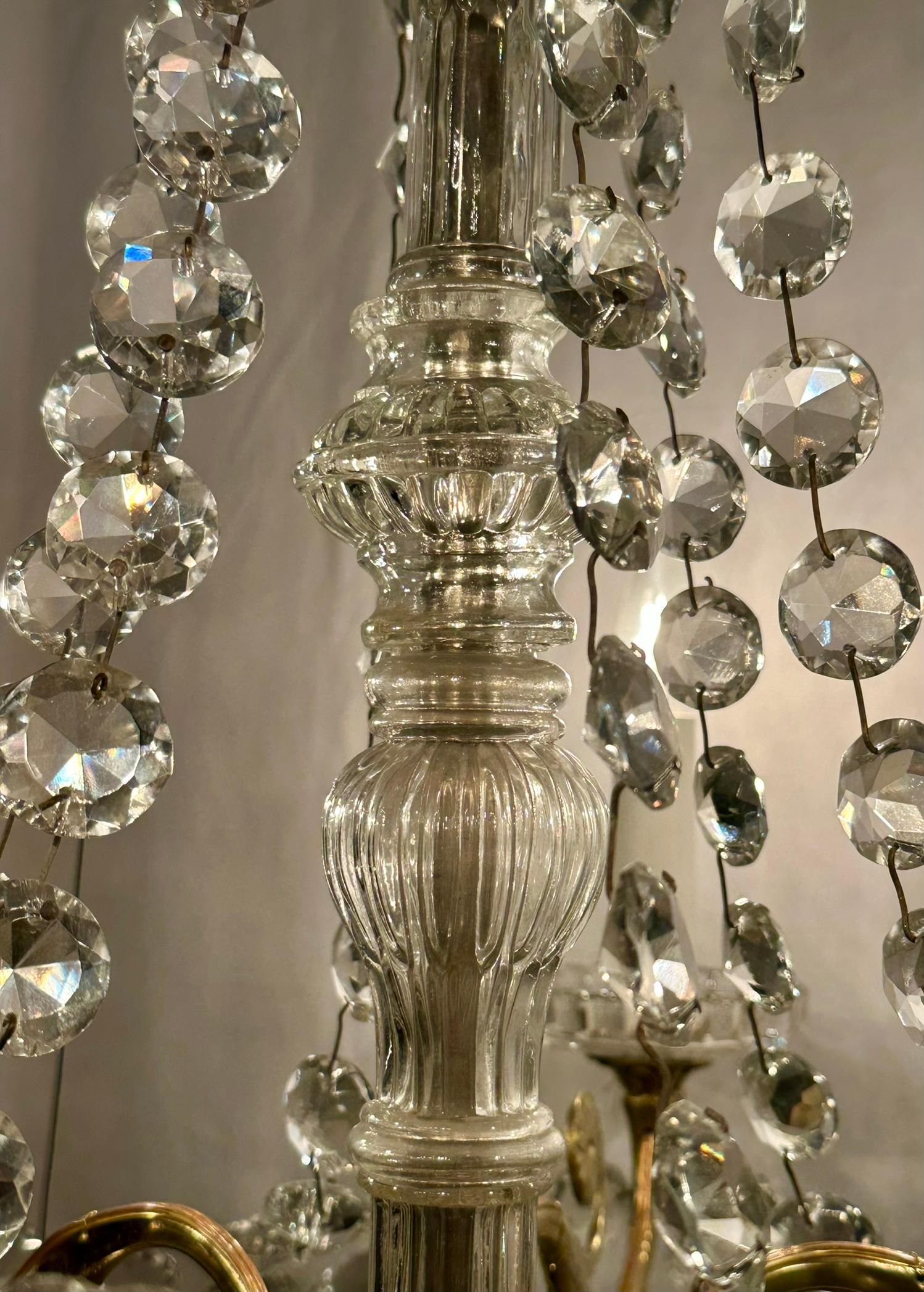 Lustre ancien en cristal taillé et bronze doré, Circa 1890. en vente 2