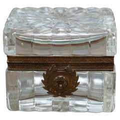 Caja de Cristal Tallado Antique French con Monturas de Bronce