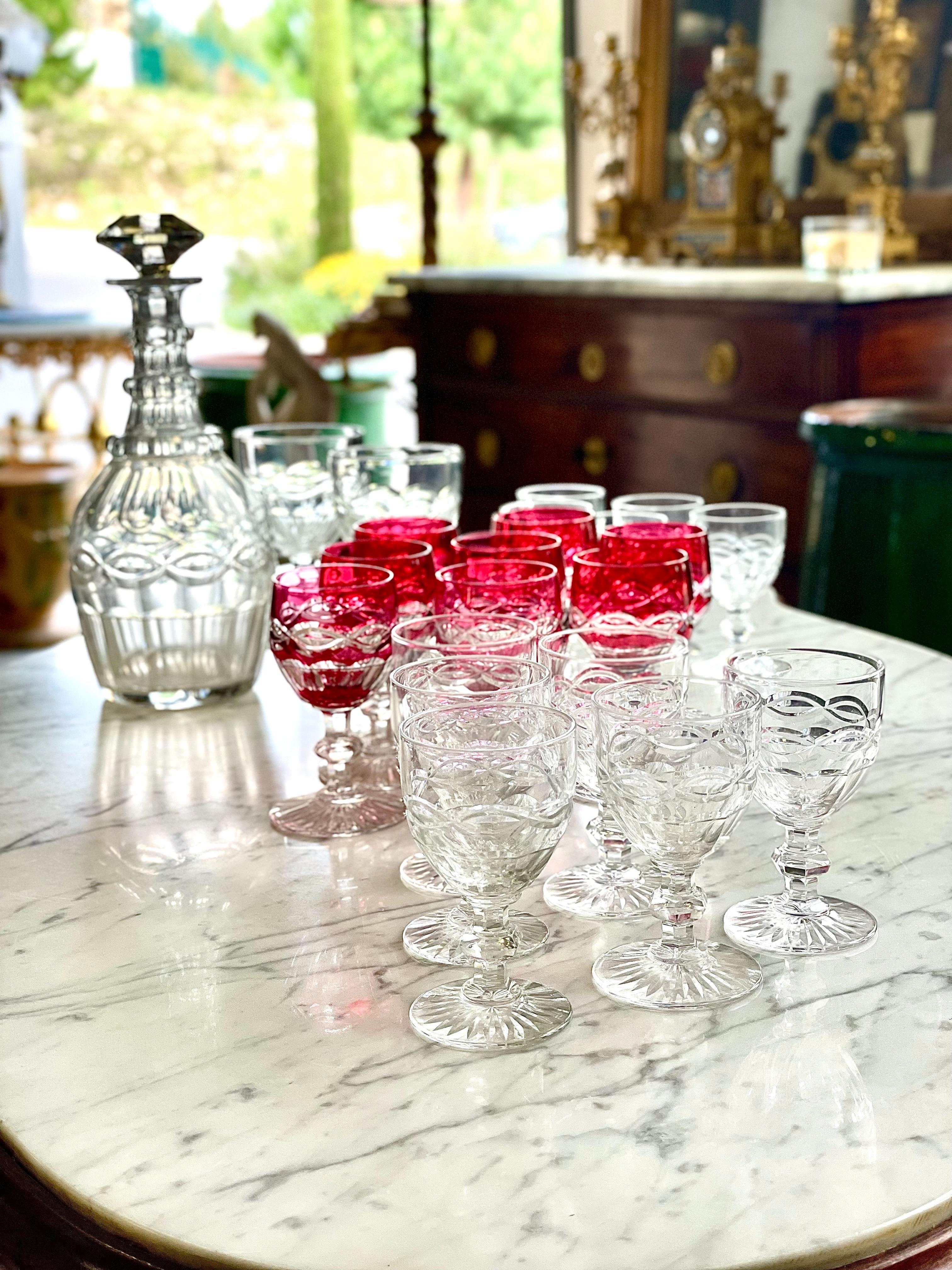 Antique French Cut Crystal Decanter & Glass Set, 19° secolo in vendita 9