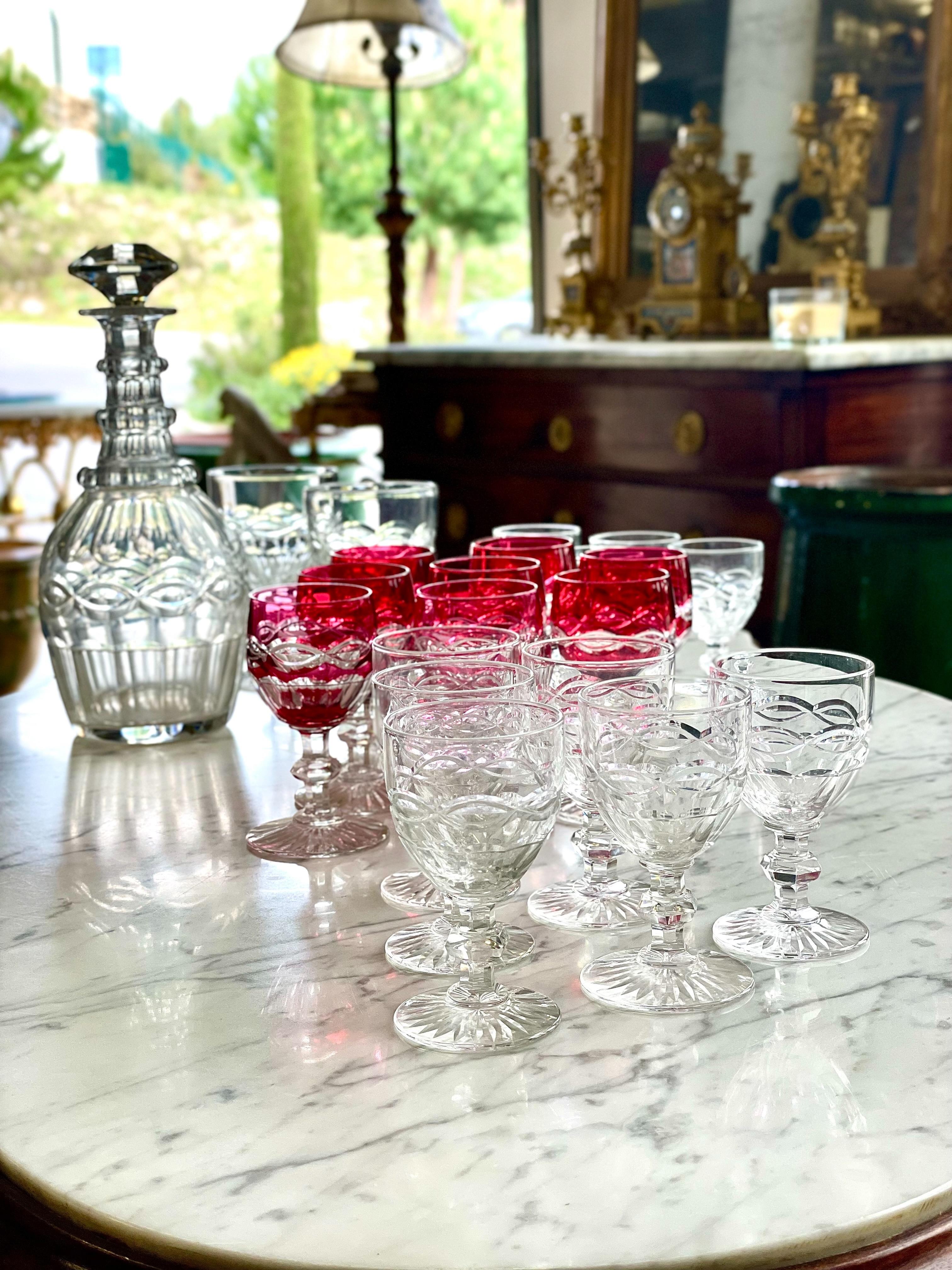 Antique French Cut Crystal Decanter & Glass Set, 19° secolo in vendita 10