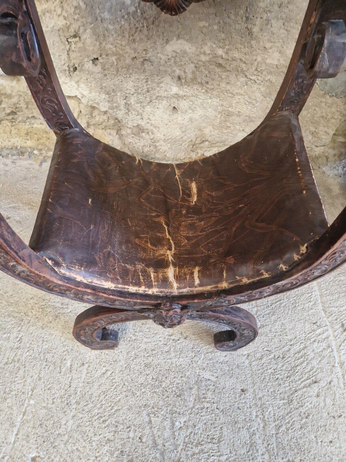 Antiker französischer Dagobert-Sessel, Französisch, 19. Jahrhundert im Angebot 10