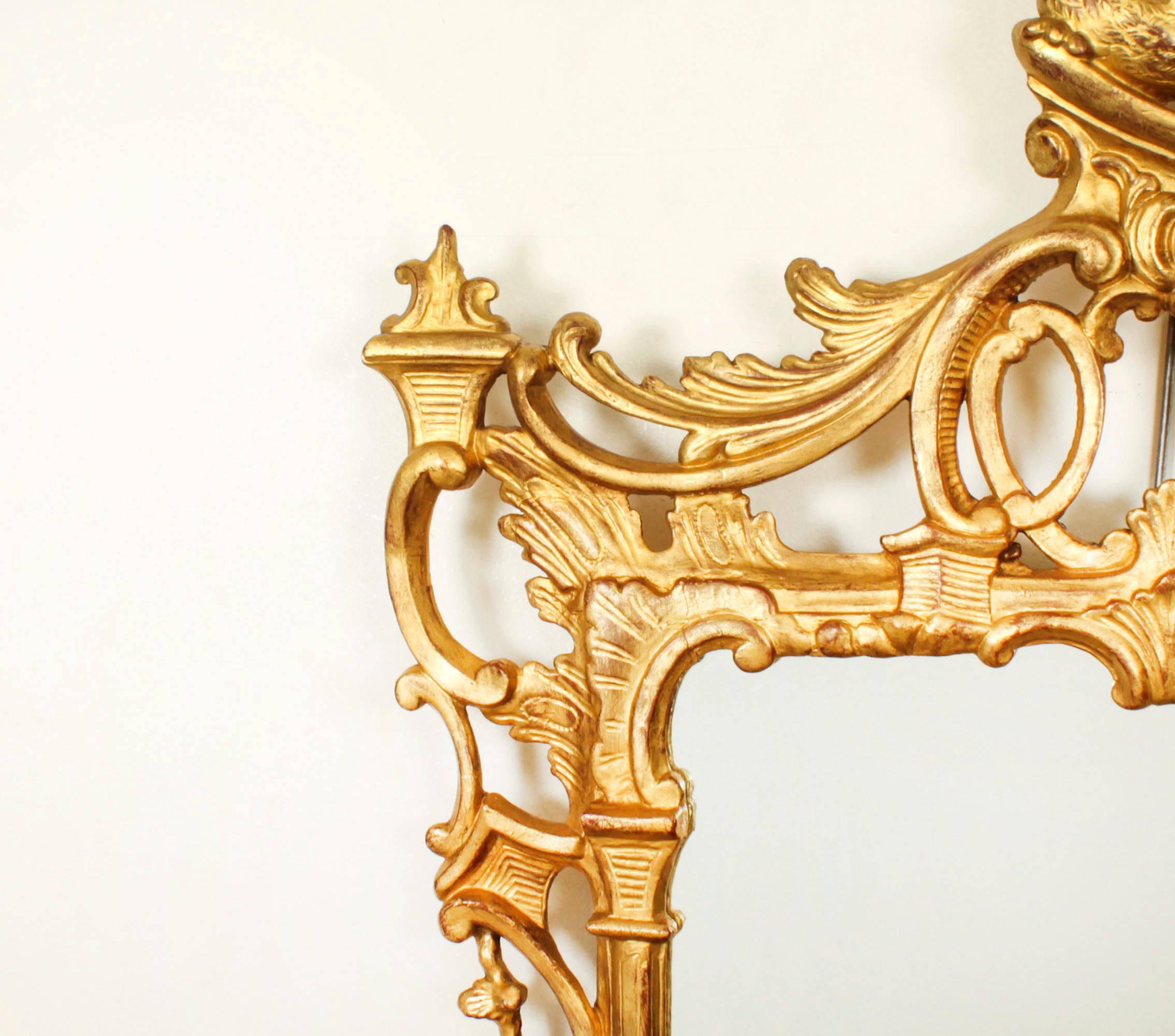 Néo-rococo Antique miroir décoratif français en bois doré 19ème siècle 127 x 77 cm en vente