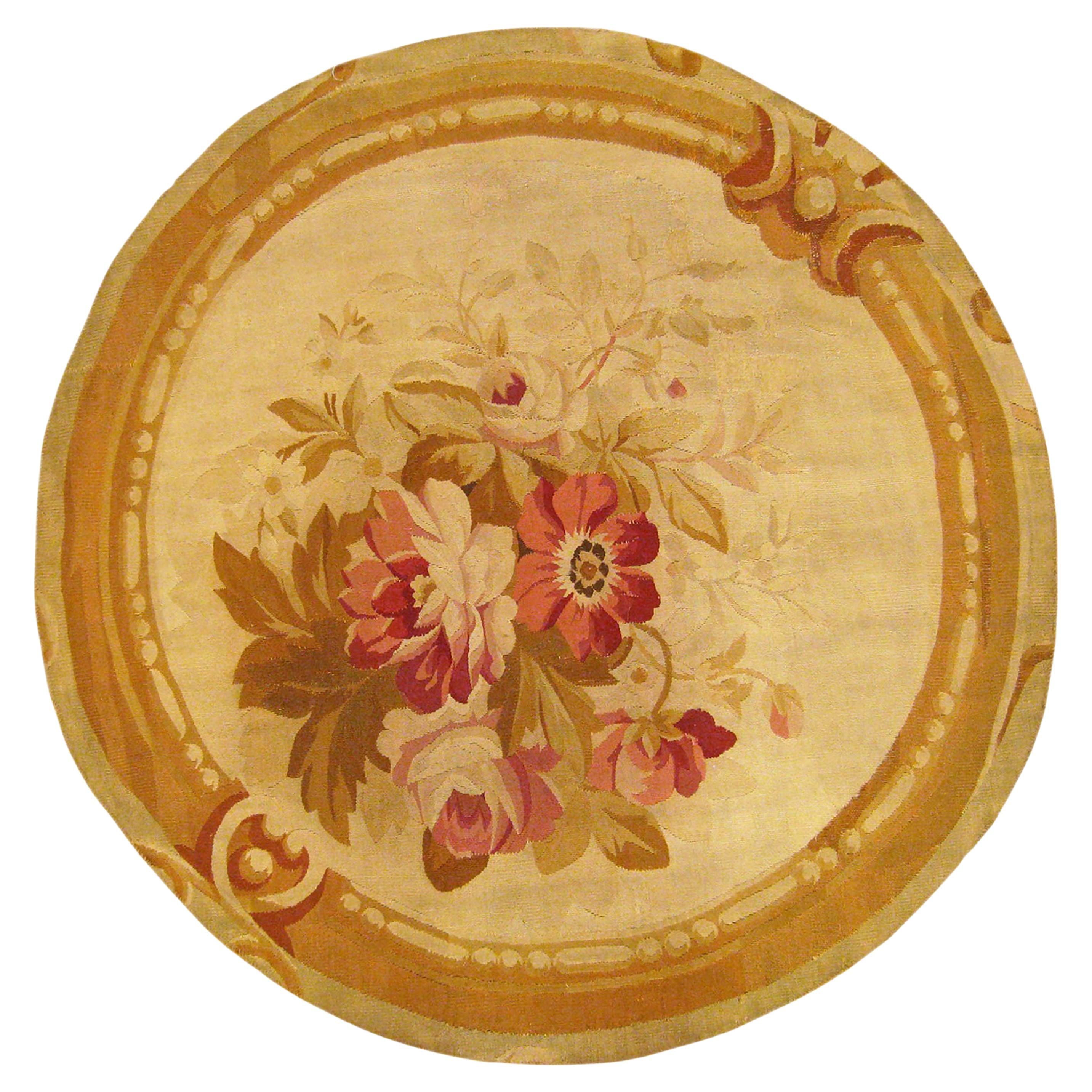 Antiker französischer dekorativer orientalischer Aubusson-Teppich in kleiner Größe