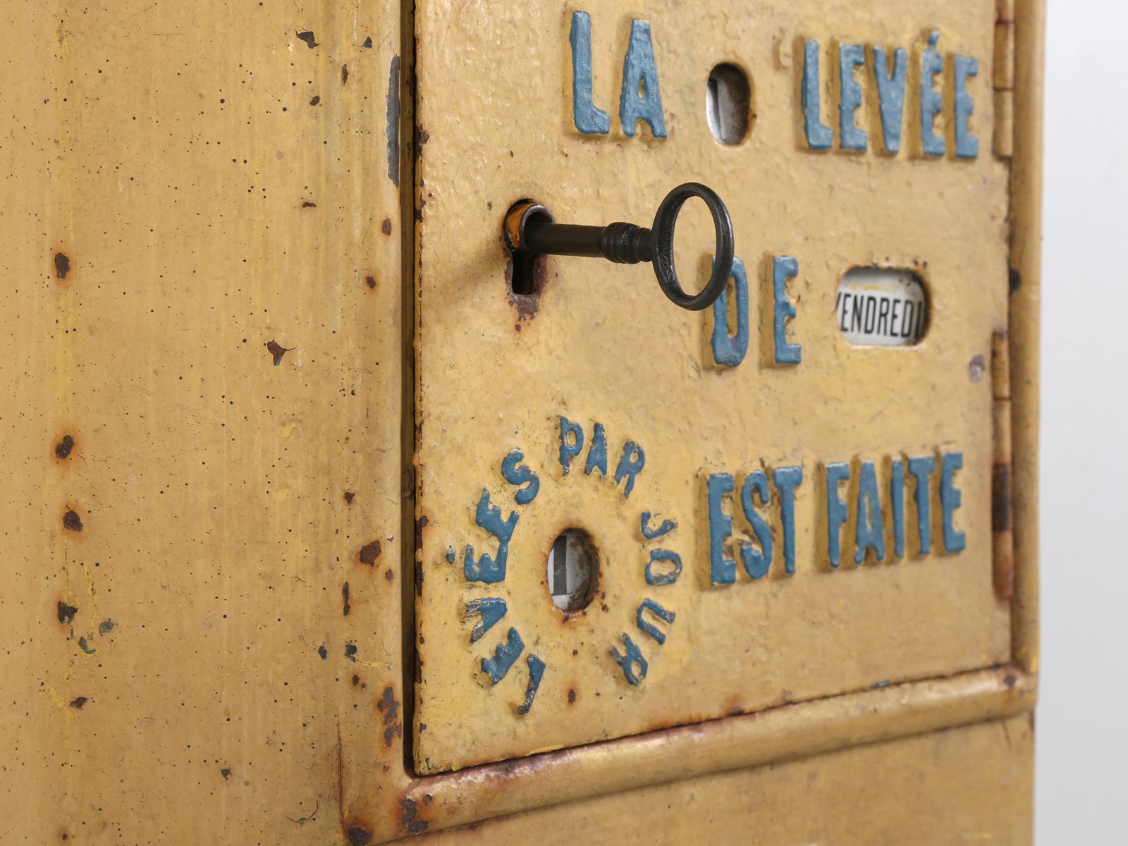 Antique French Delachanal Paris Mailbox in Original Paint, circa 1918 6