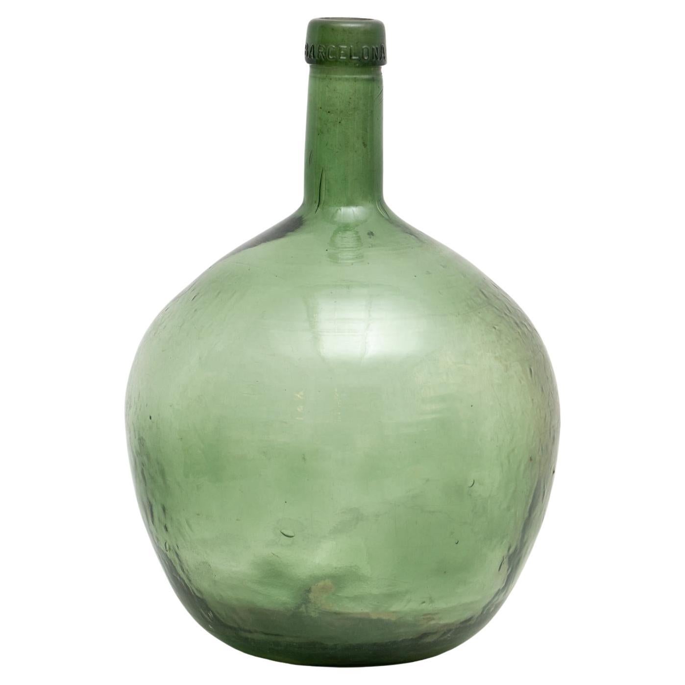 How do I identify a demijohn?