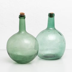Antikes französisches Demijohn-Set aus zwei Glasflaschen aus Barcelona, um 1950