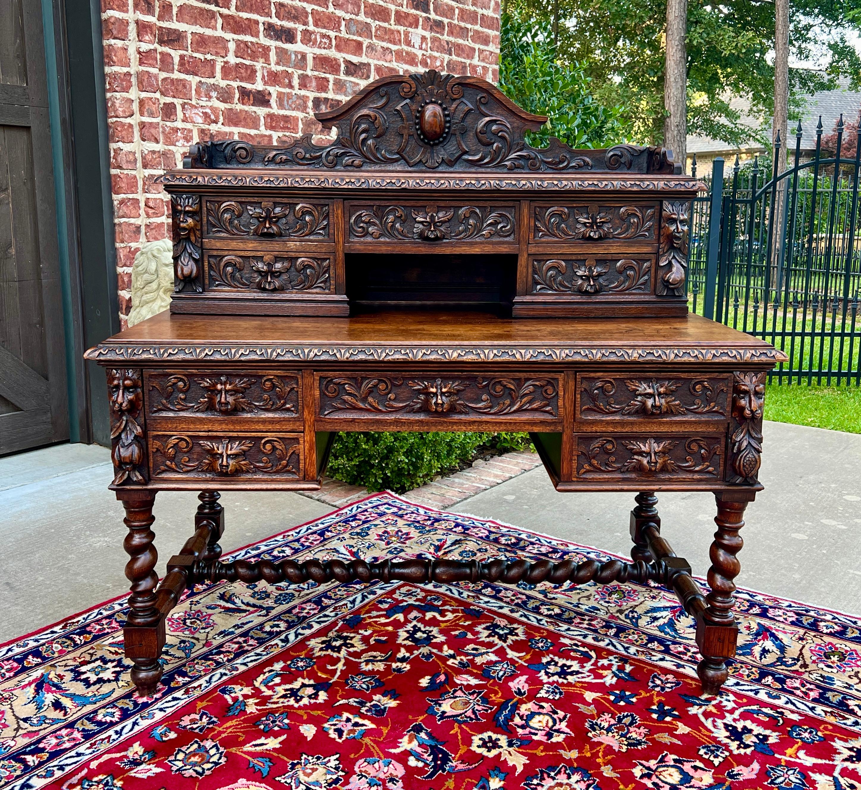  EXCELLENT Bureau de direction à 10 tiroirs en chêne français ancien de style renaissance, avec pieds en torsion d'orge~~c. 1880s

Avec tant de personnes travaillant à domicile, les BUREAUX sont devenus les articles les plus demandés cette année~~ce
