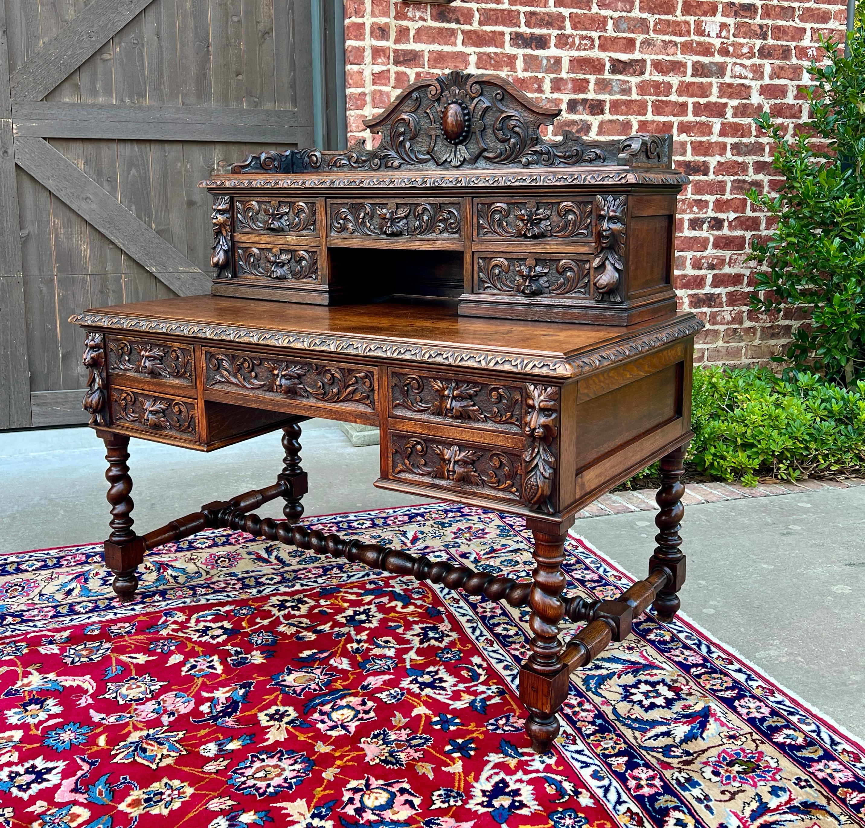 Français Ancienne bibliothèque de bureau française en chêne de style néo-renaissance, torsion d'orge, 19ème siècle en vente