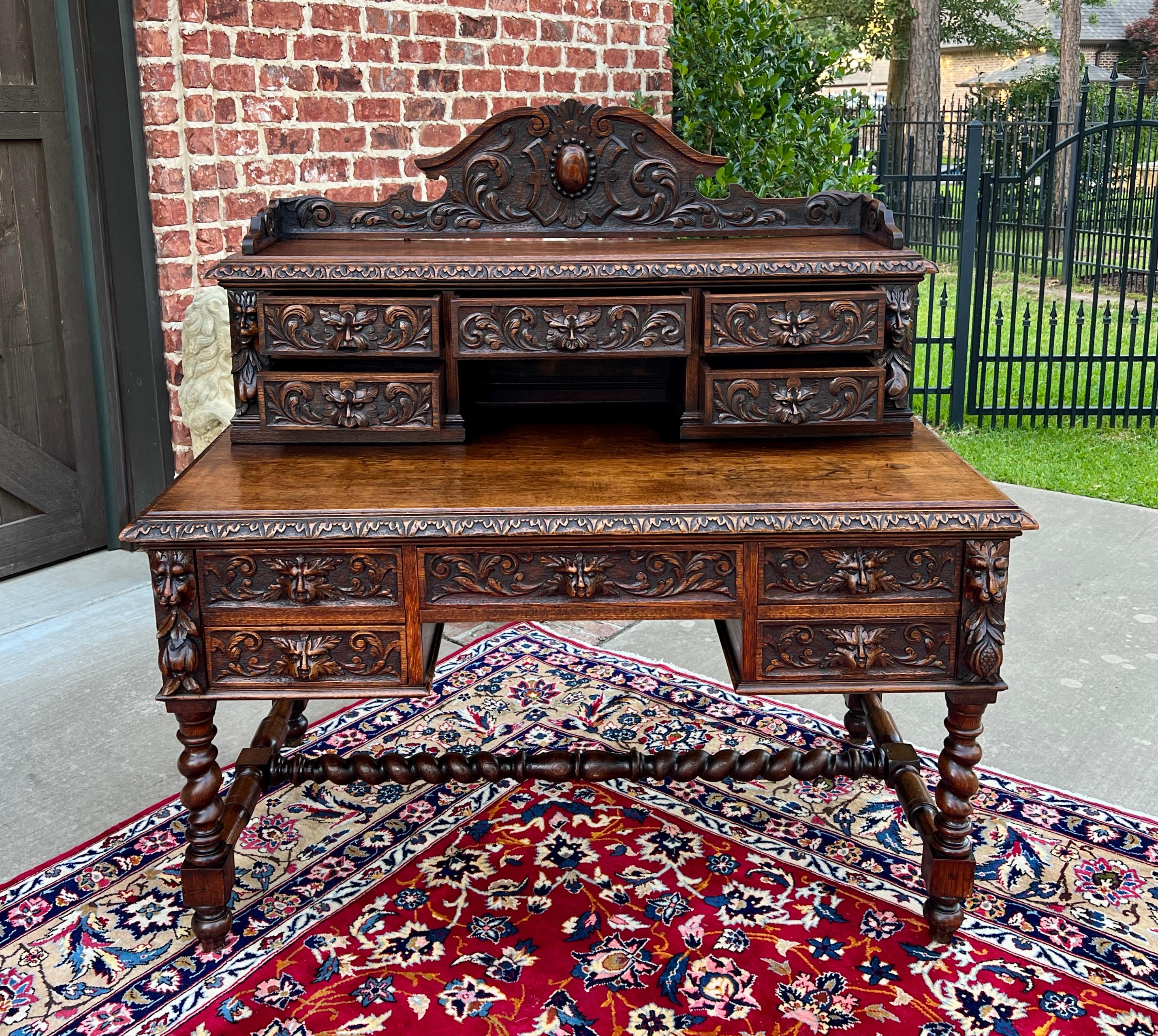 Chêne Ancienne bibliothèque de bureau française en chêne de style néo-renaissance, torsion d'orge, 19ème siècle en vente