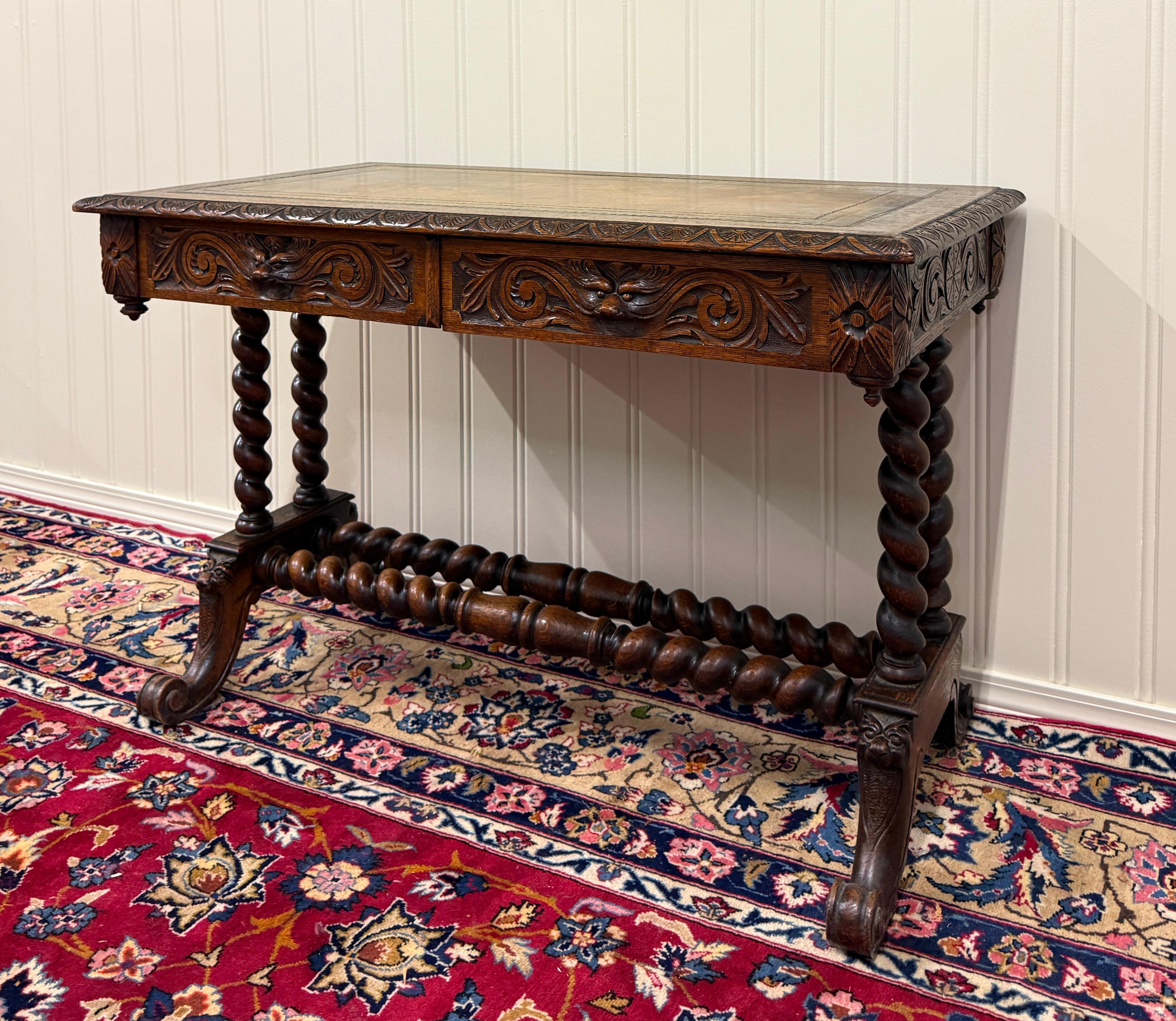 Antique French Desk Table with Drawer Oak Leather Top Barley Twist Entry Table en vente 4