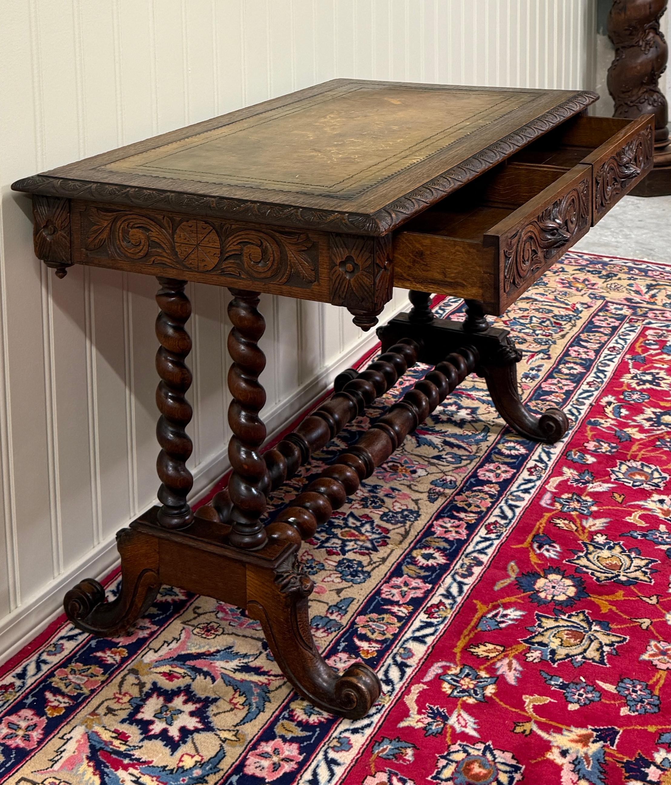 Antique French Desk Table with Drawer Oak Leather Top Barley Twist Entry Table en vente 10