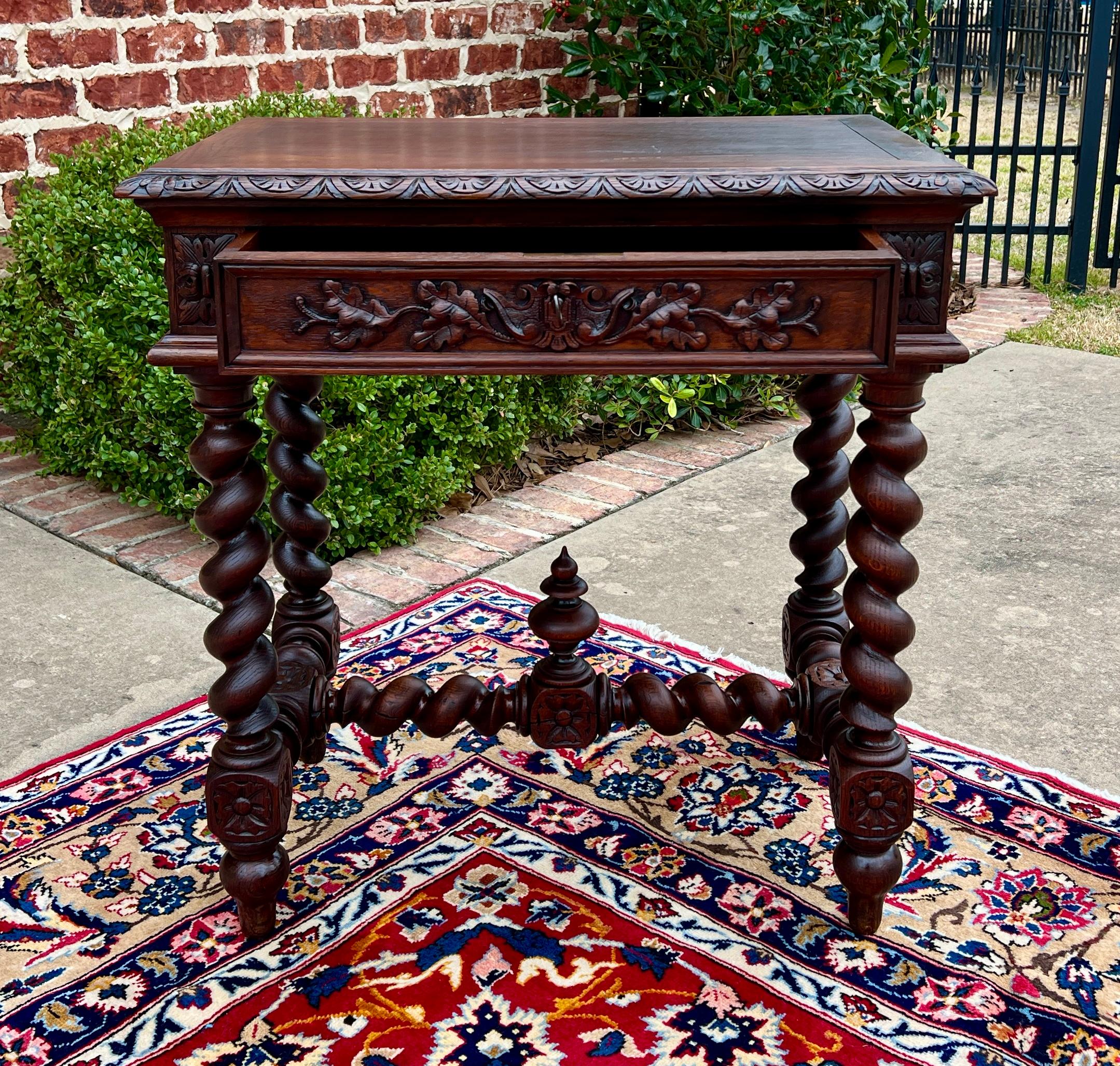Antique French Escritorio Mesa de Escribir Mesilla de Noche PETITE c/ Cajón Barley Twist Roble en venta 3