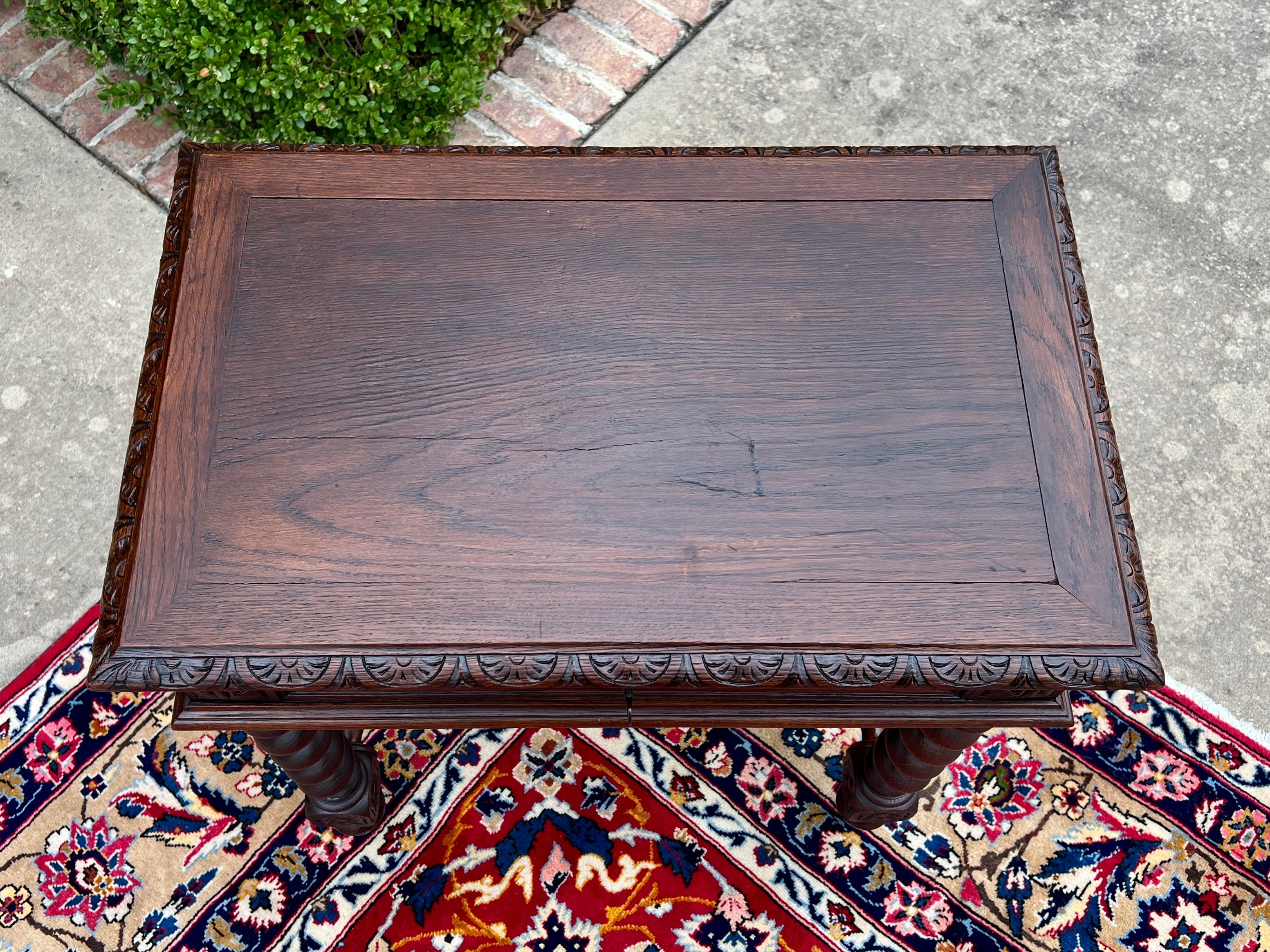 Antique French Escritorio Mesa de Escribir Mesilla de Noche PETITE c/ Cajón Barley Twist Roble en venta 5