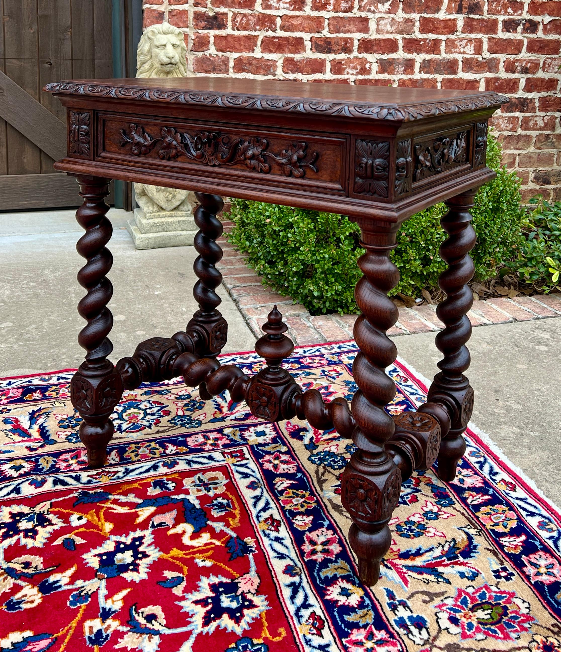 Antique French Escritorio Mesa de Escribir Mesilla de Noche PETITE c/ Cajón Barley Twist Roble en venta 10