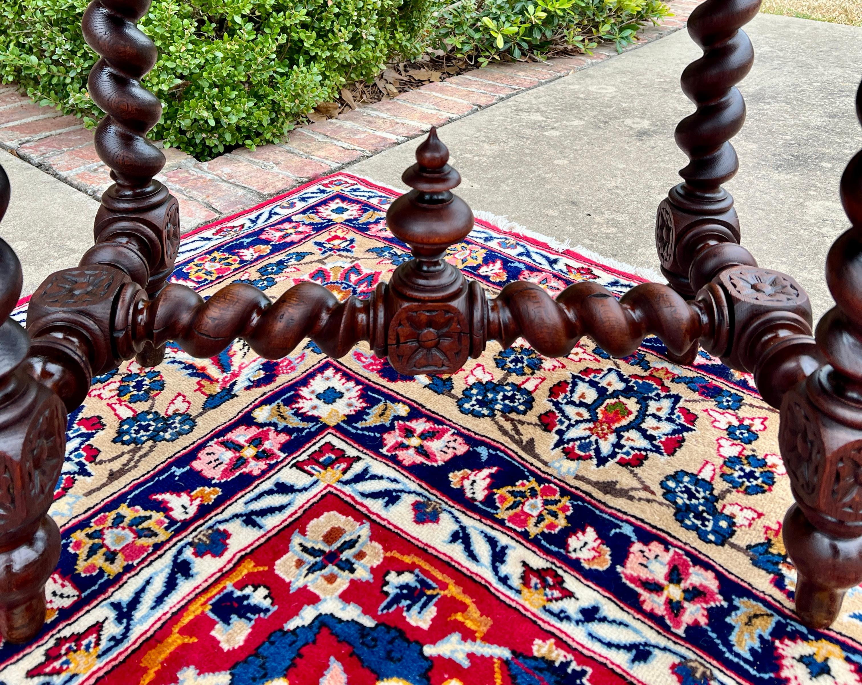 Antique French Escritorio Mesa de Escribir Mesilla de Noche PETITE c/ Cajón Barley Twist Roble Francés en venta