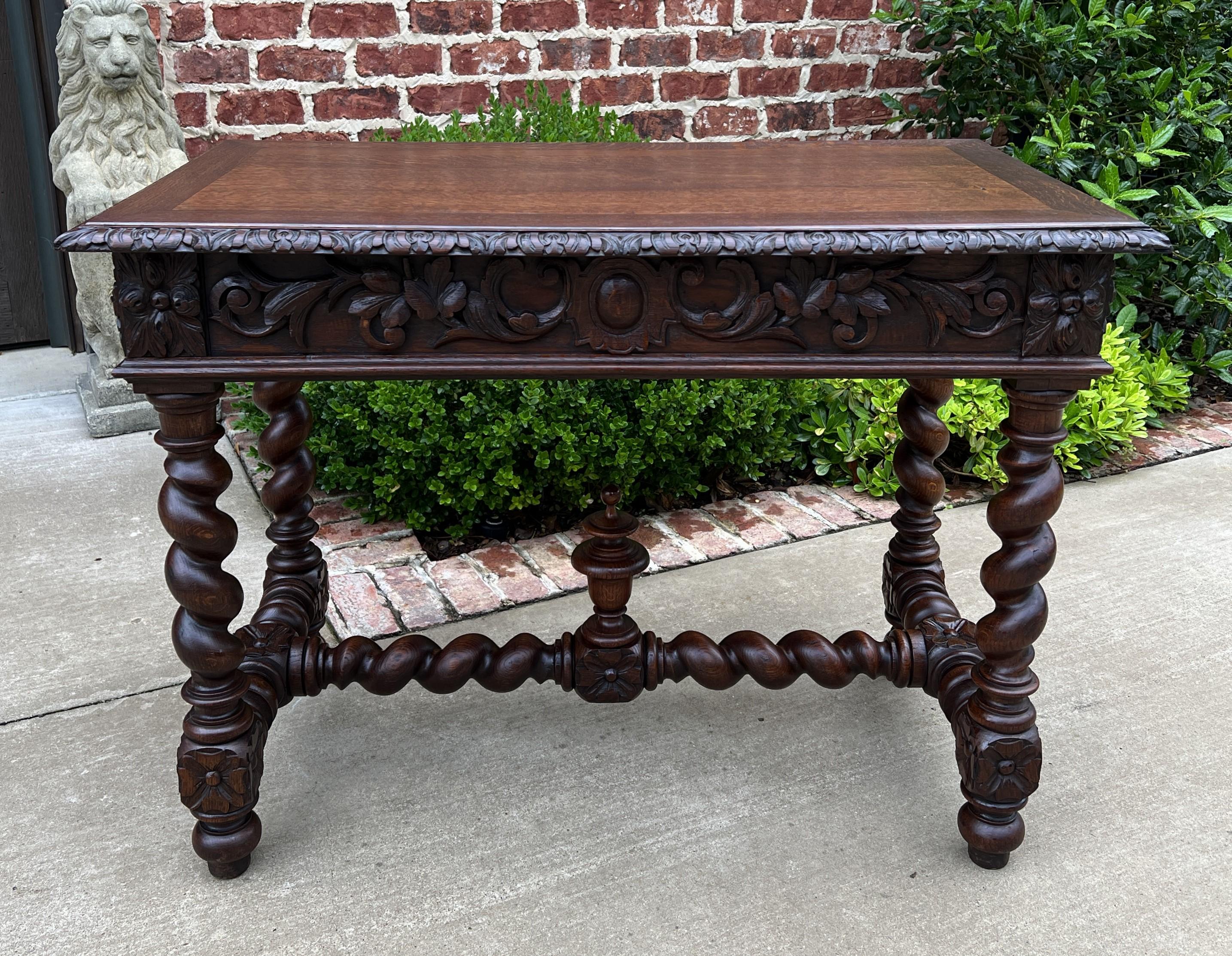 Antique French Desk Writing Table Renaissance Wide Drawer Oak Oak Twist in vendita 6