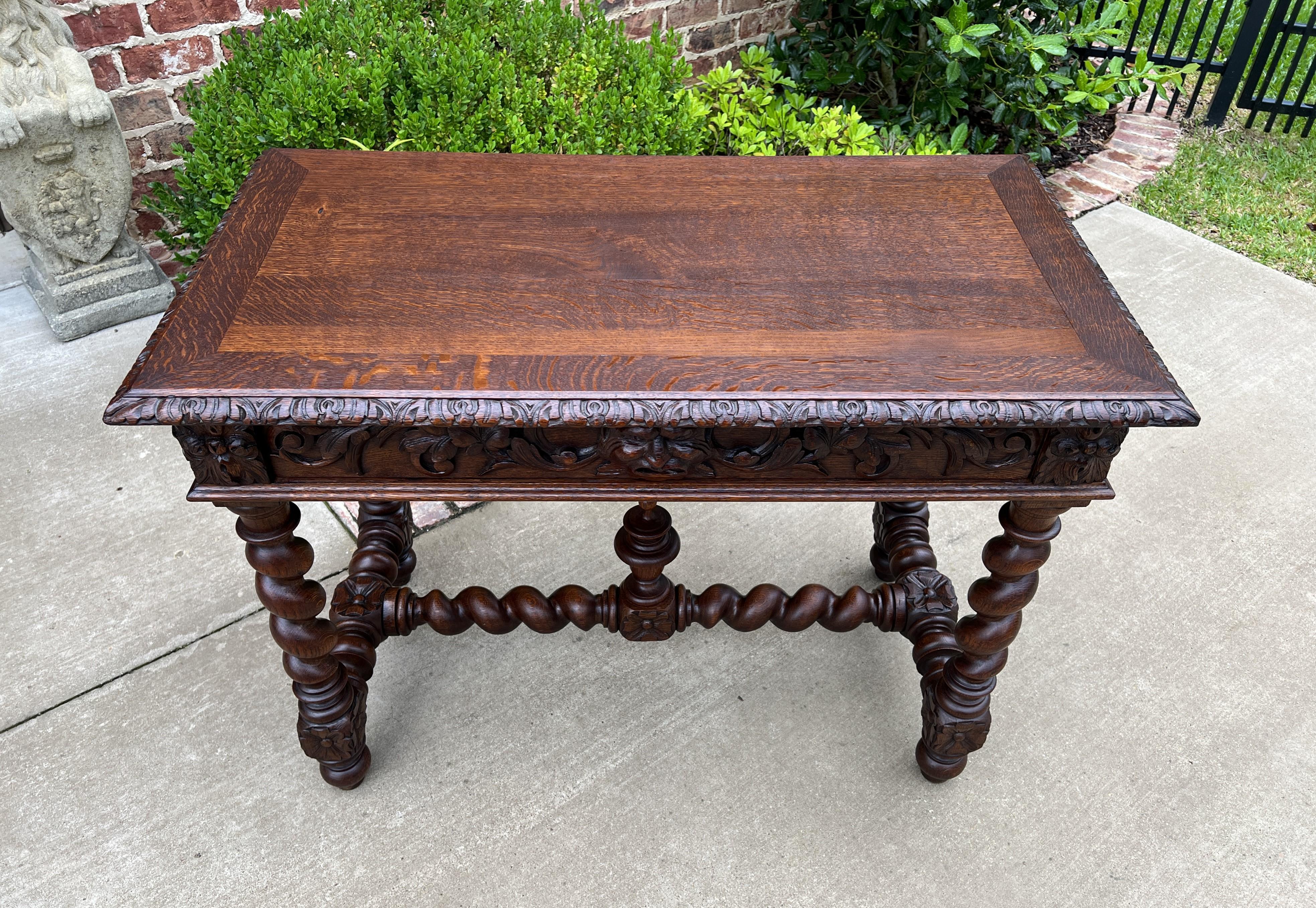 Antique French Desk Schreibtisch Renaissance Breite Schublade Eiche Barley Twist im Zustand „Gut“ im Angebot in Tyler, TX