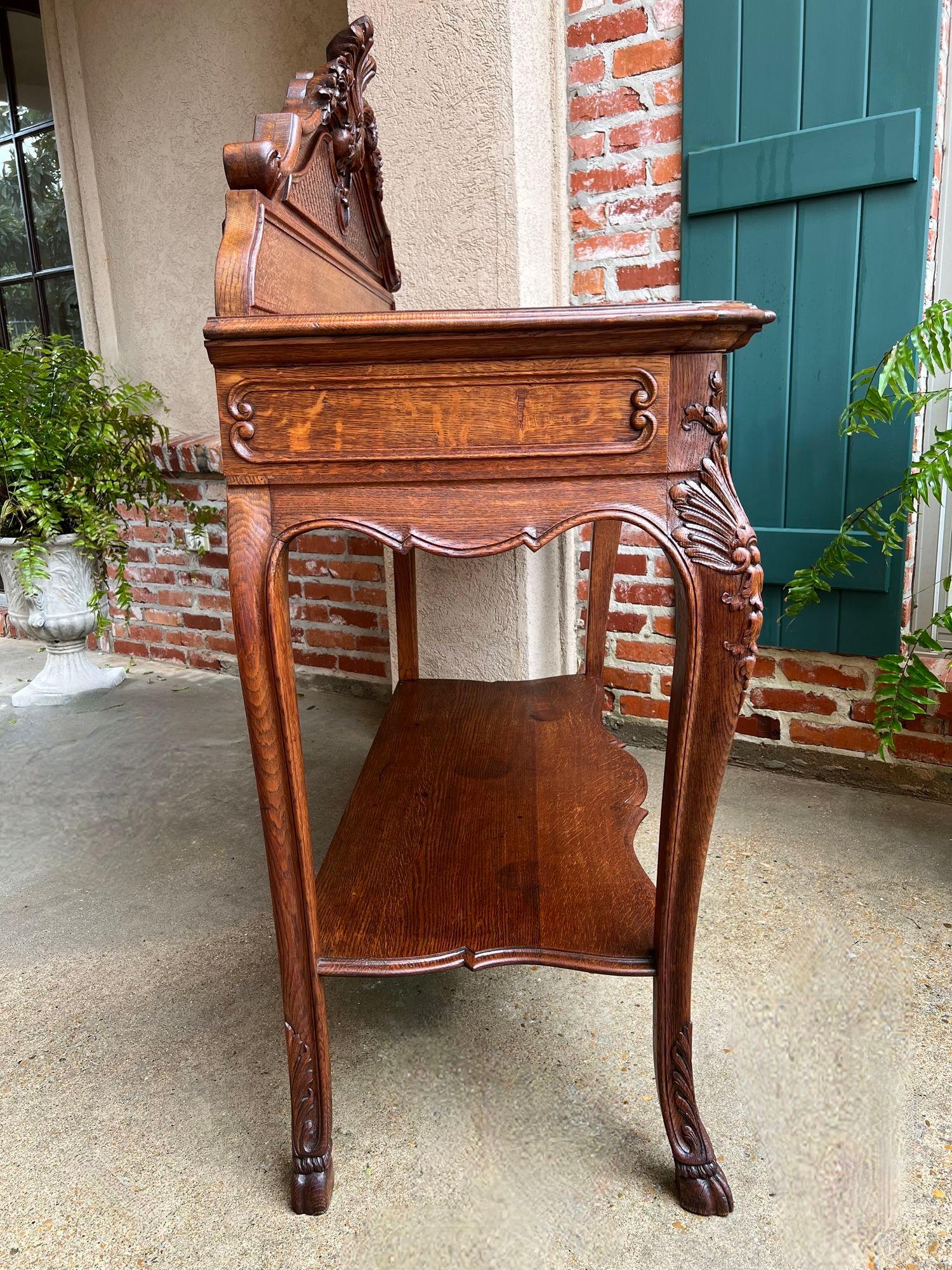 Antikes französisches Dessert-Serviergeschirr- Sideboard aus geschnitzter Tigereiche im Louis-XV-Stil, um 1890 im Angebot 2