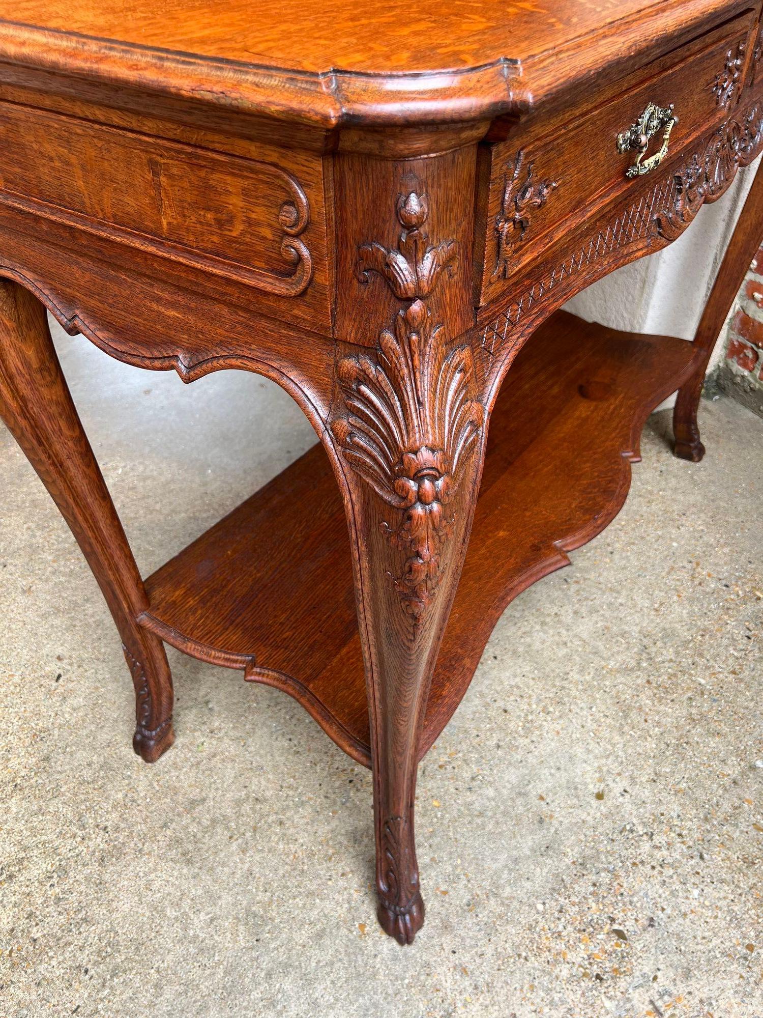 Antikes französisches Dessert-Serviergeschirr- Sideboard aus geschnitzter Tigereiche im Louis-XV-Stil, um 1890 im Angebot 10
