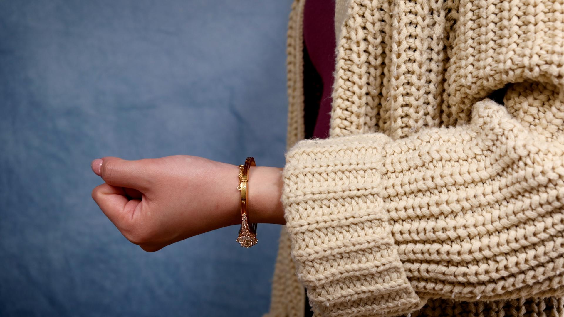 Bracelet ancien en or rose 18k avec diamants français Bon état - En vente à Beverly Hills, CA