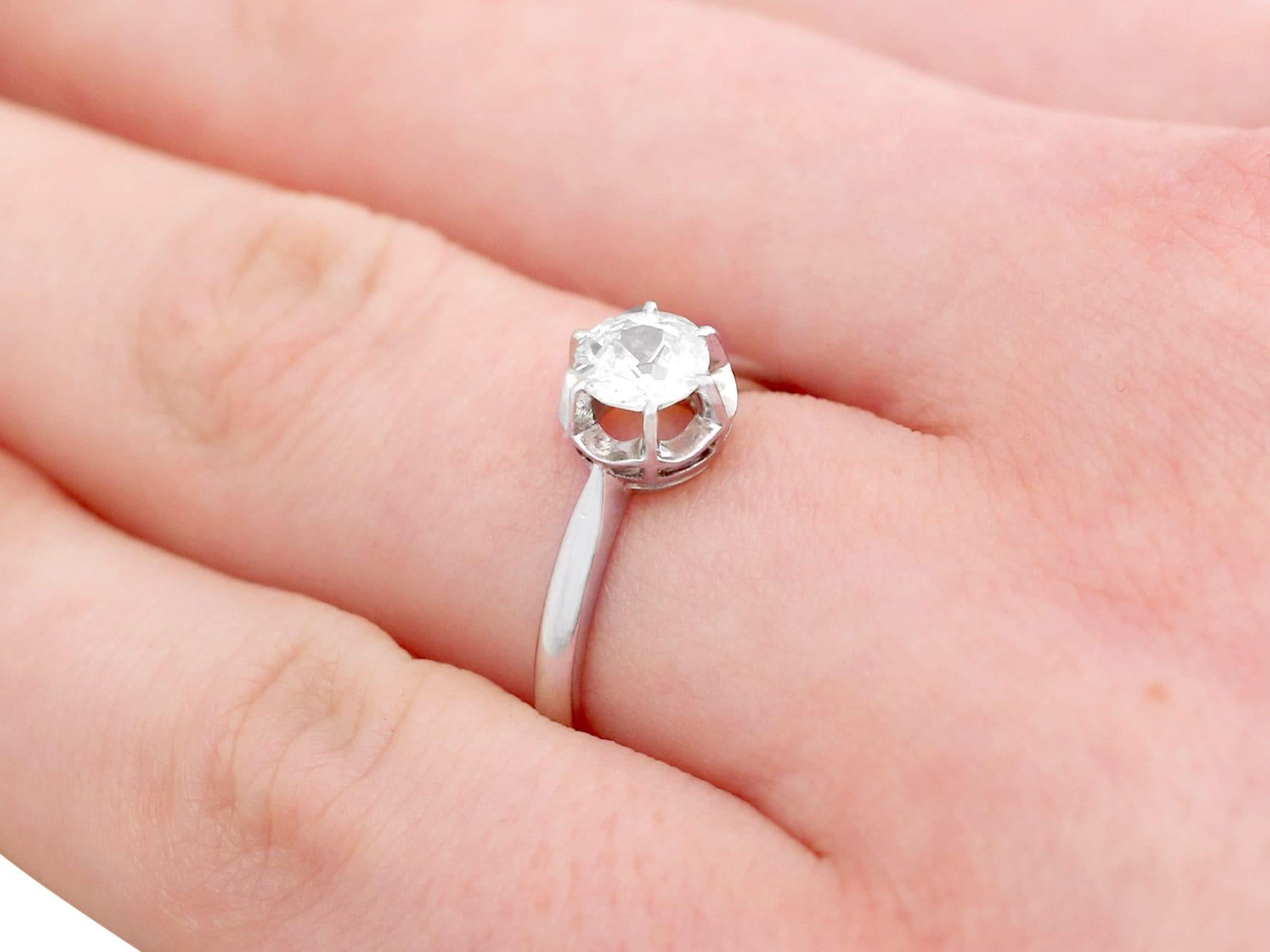 1930s French Diamond and Platinum Solitaire Engagement Ring For Sale 3