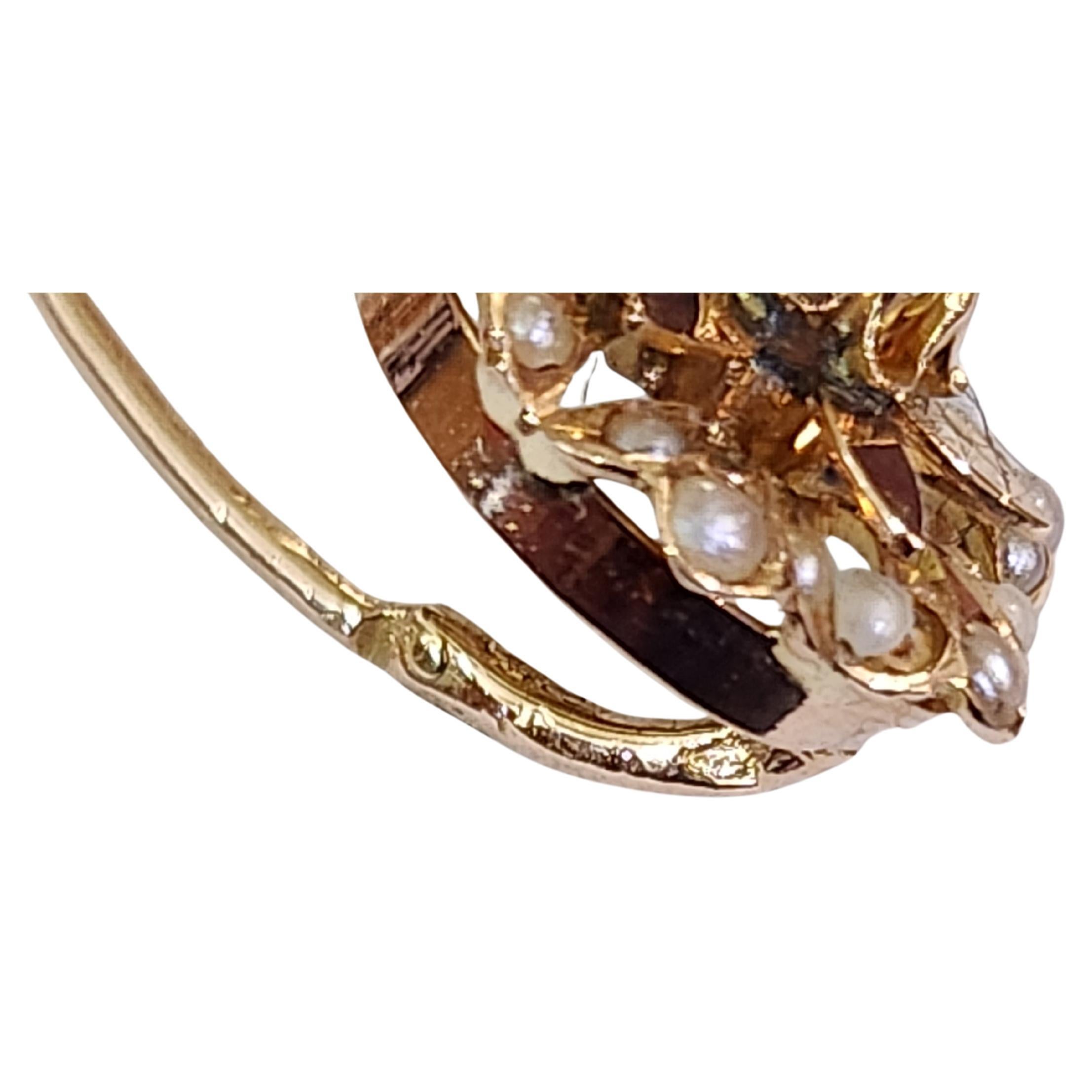 Donna Antique French Orecchini con diamanti e perle di mare in oro 18 carati in vendita