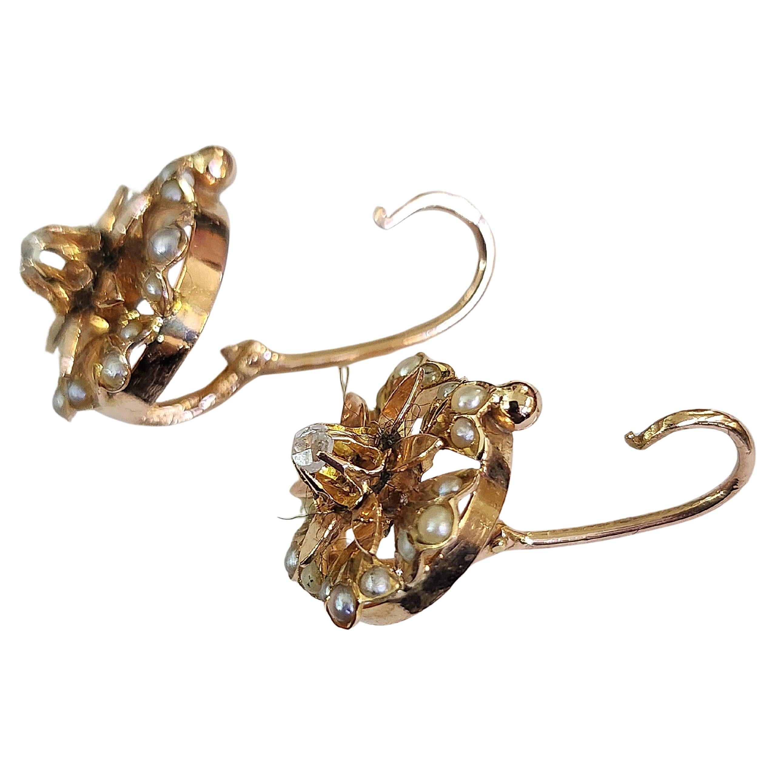 Antique French Orecchini con diamanti e perle di mare in oro 18 carati in vendita 1