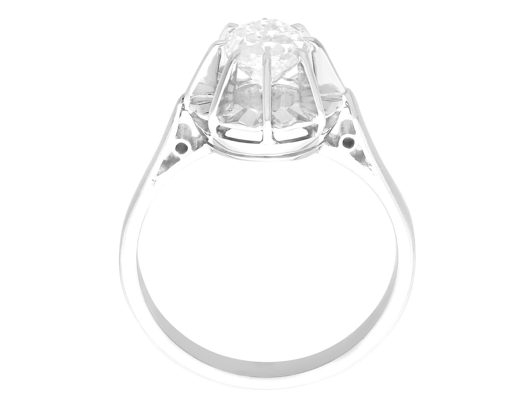 Femenino o masculino Antiguo anillo solitario francés de diamantes y oro blanco, circa 1920 en venta