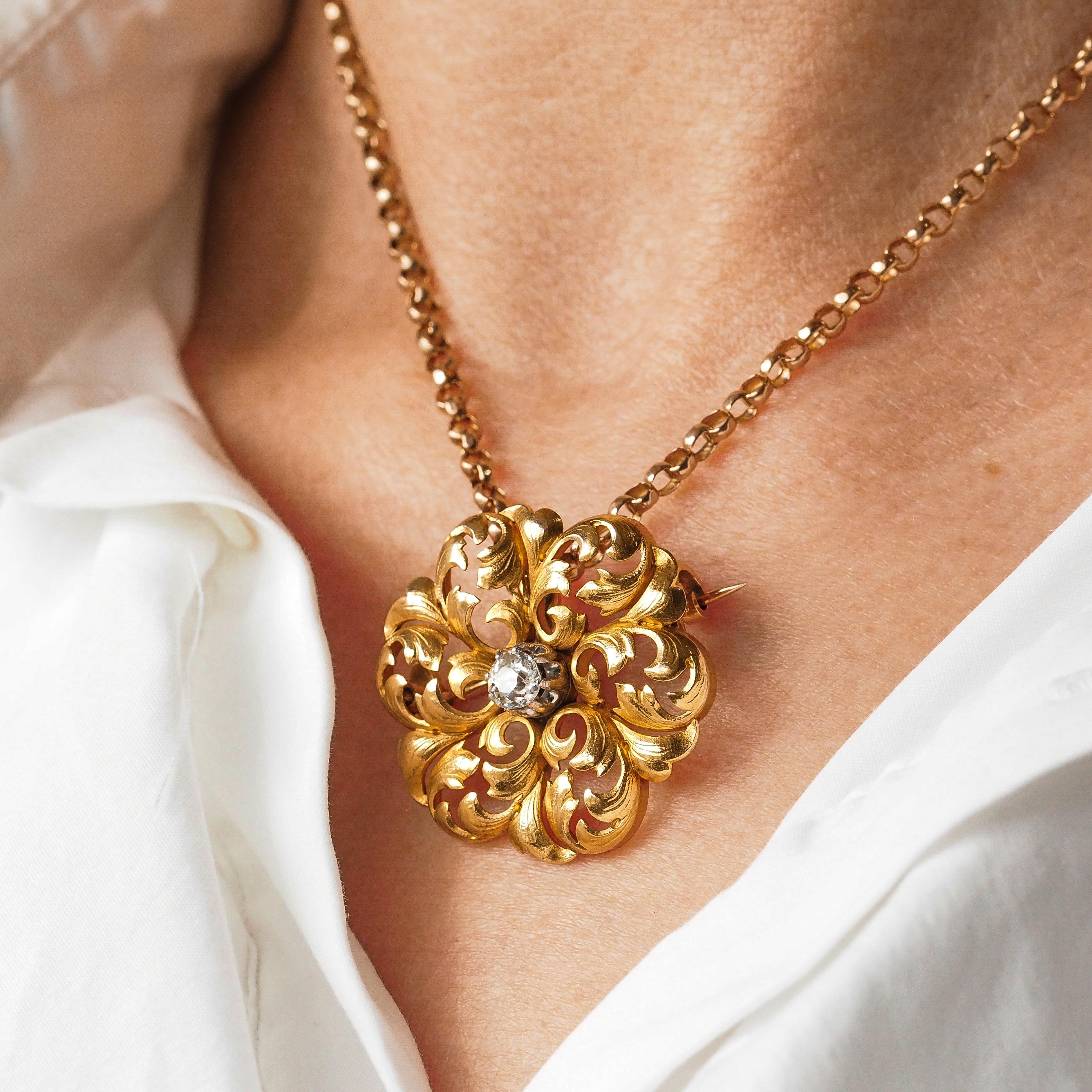 Collar de diamantes Antique French Broche colgante de oro de 18 quilates S. XIX Flor de acanto en venta 7